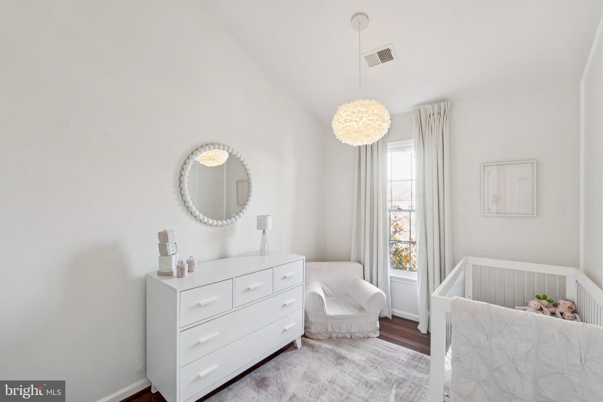 WHITLEY PARK CONDOMINIUM - Residential