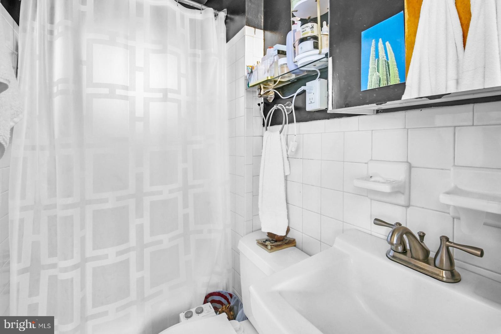 RITTENHOUSE SQUARE - Residential Lease