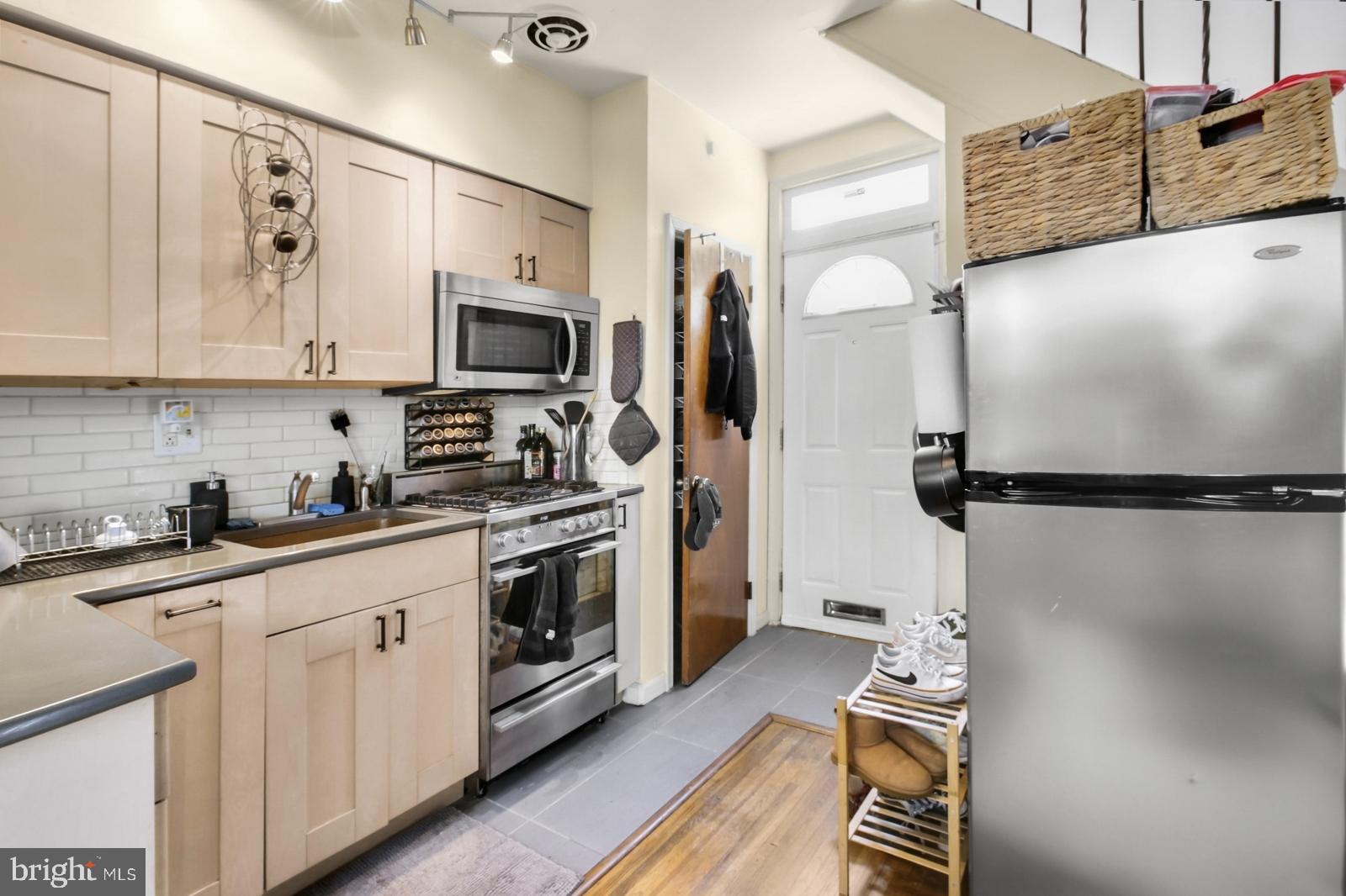 RITTENHOUSE SQUARE - Residential Lease