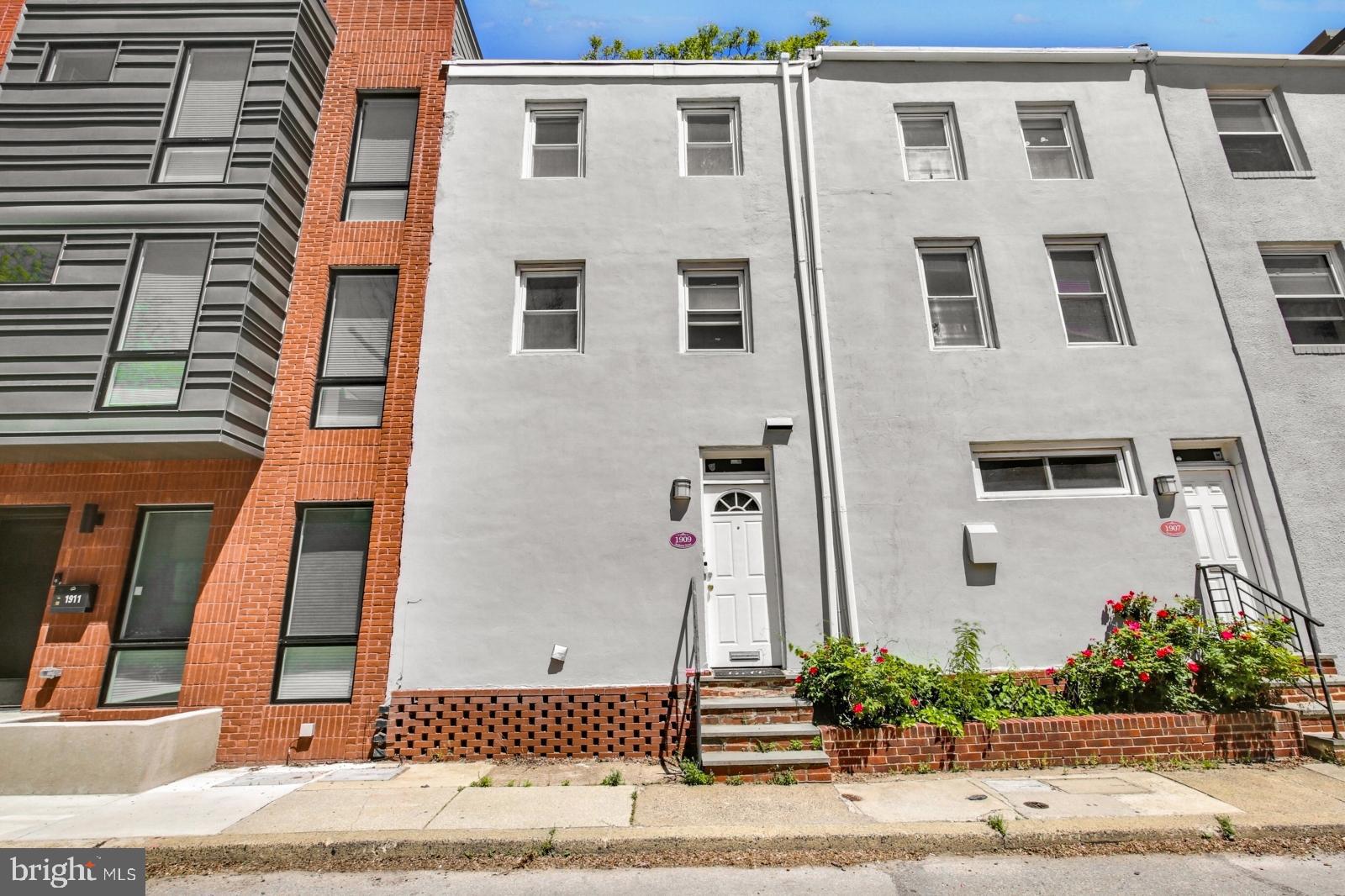 RITTENHOUSE SQUARE - Residential Lease