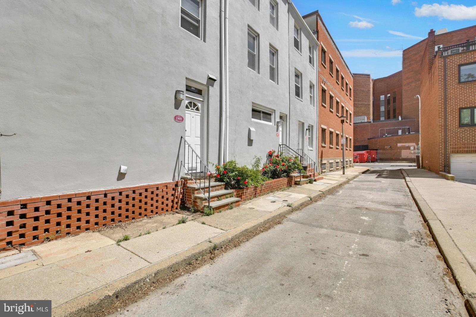 RITTENHOUSE SQUARE - Residential Lease