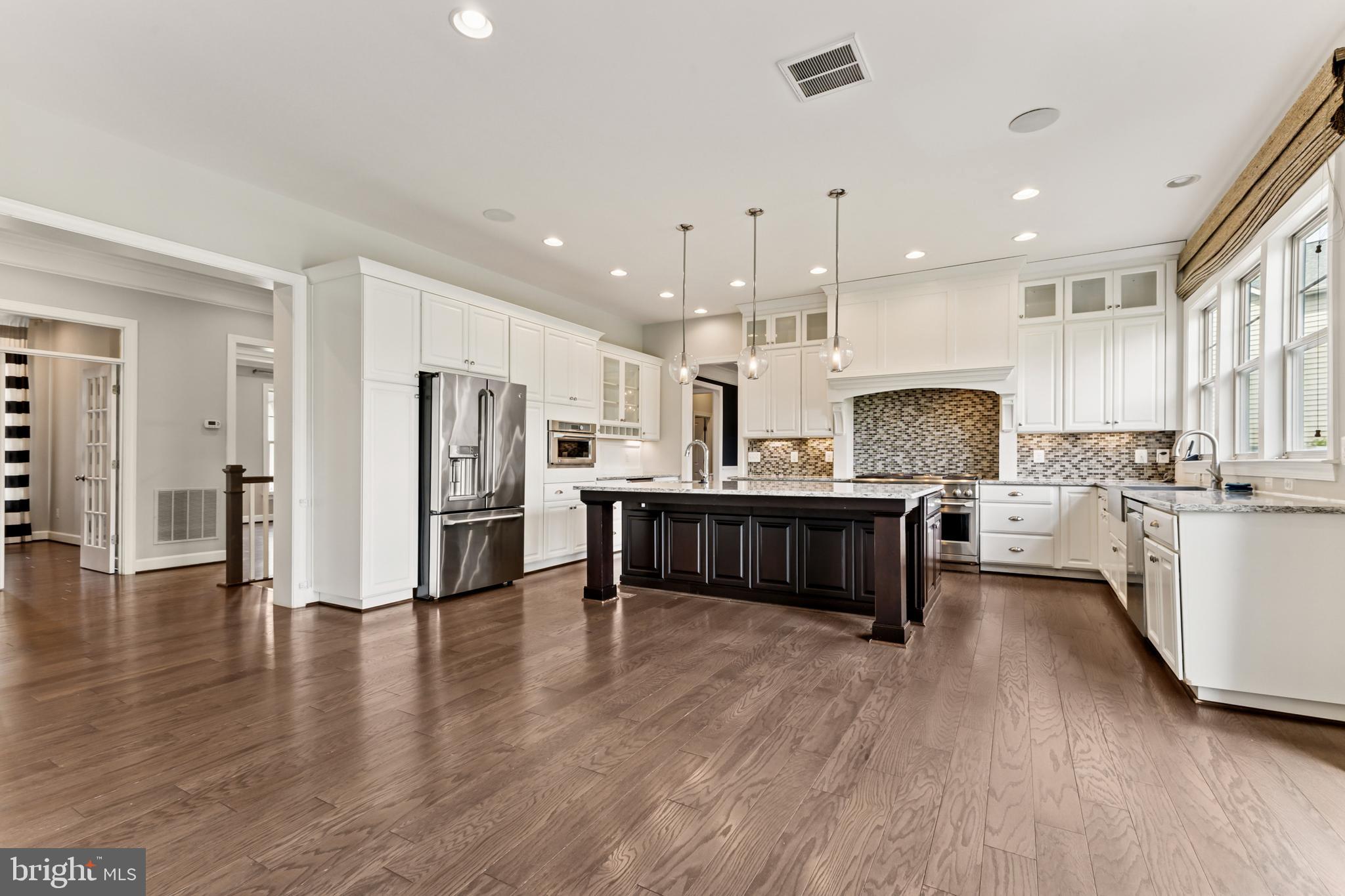 MARBURY - Residential