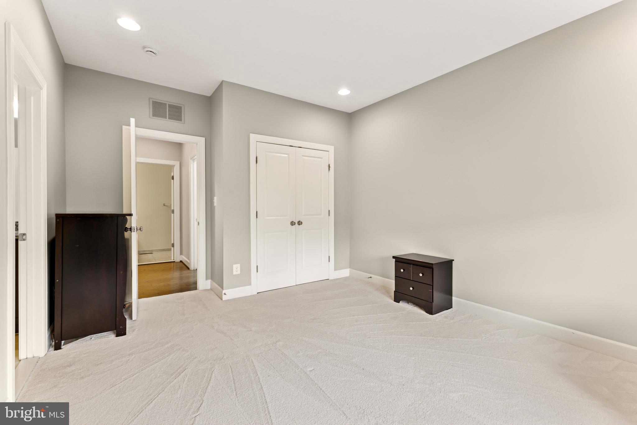 MARBURY - Residential