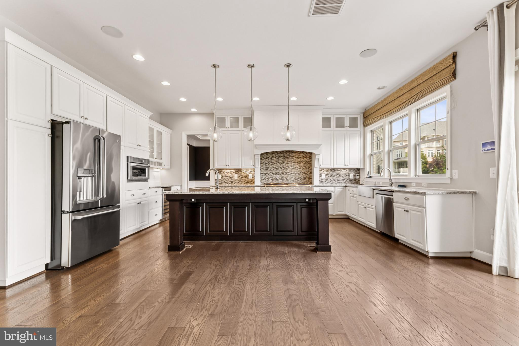 MARBURY - Residential