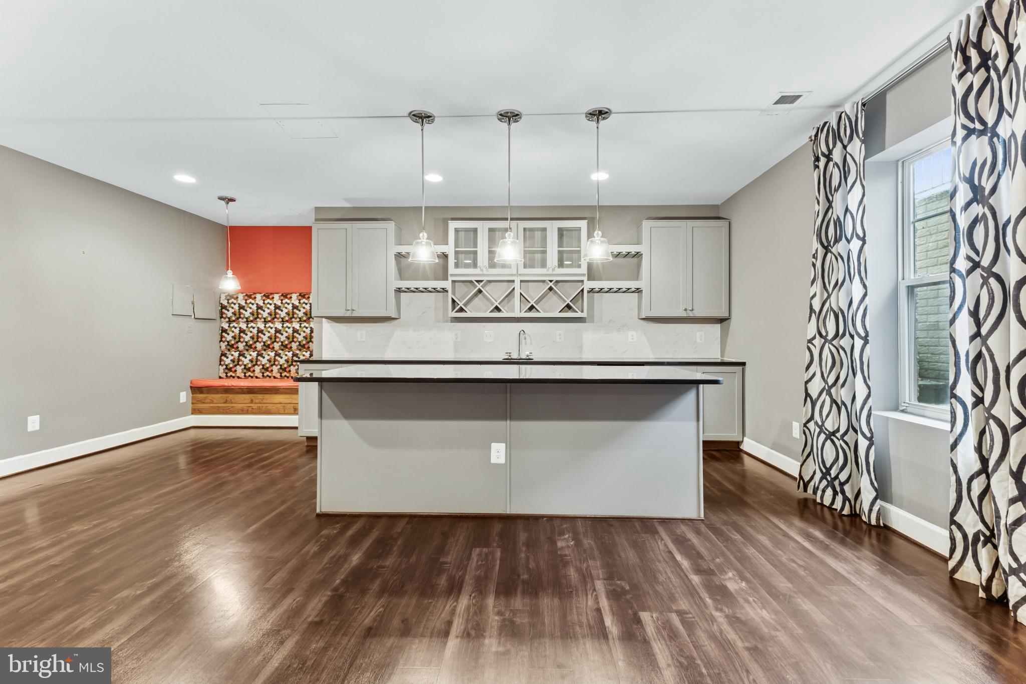 MARBURY - Residential