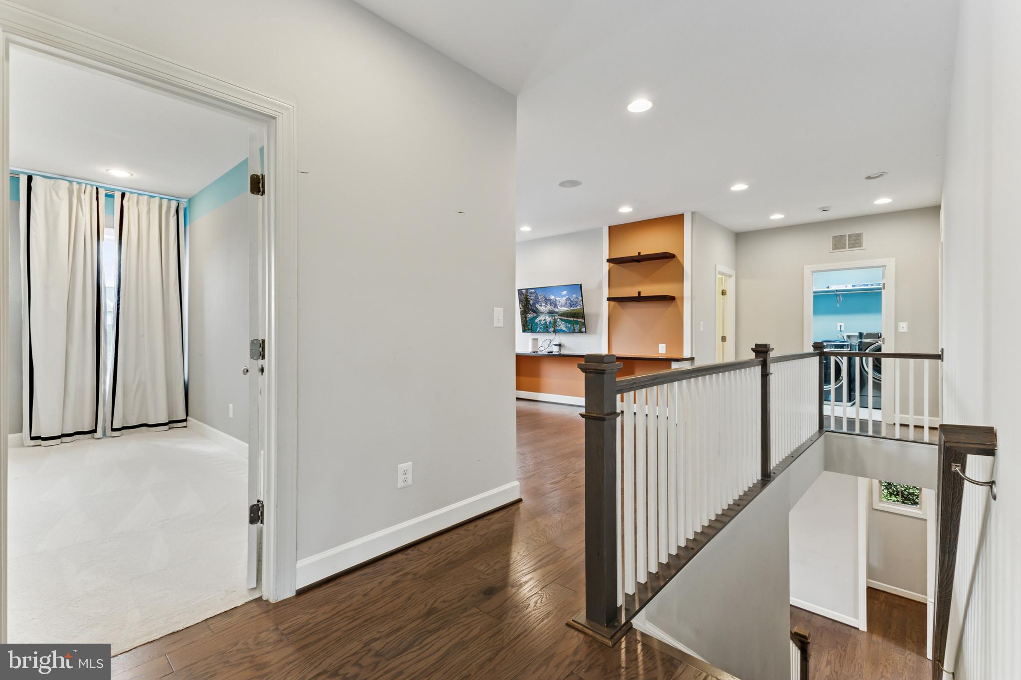 MARBURY - Residential