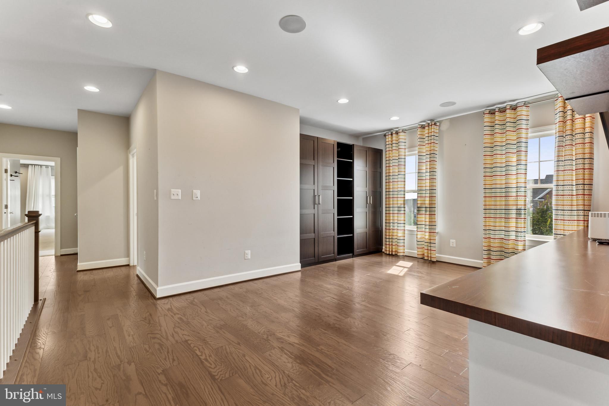 MARBURY - Residential