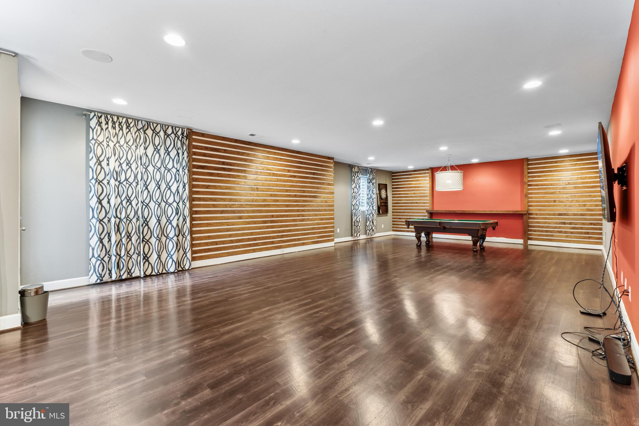 MARBURY - Residential