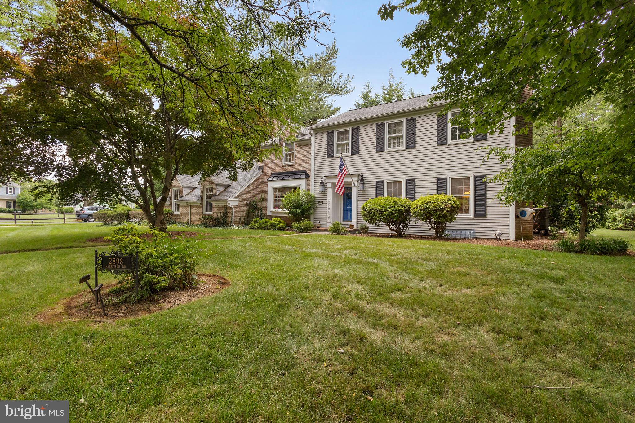 2898 FAIRFIELD DRIVE