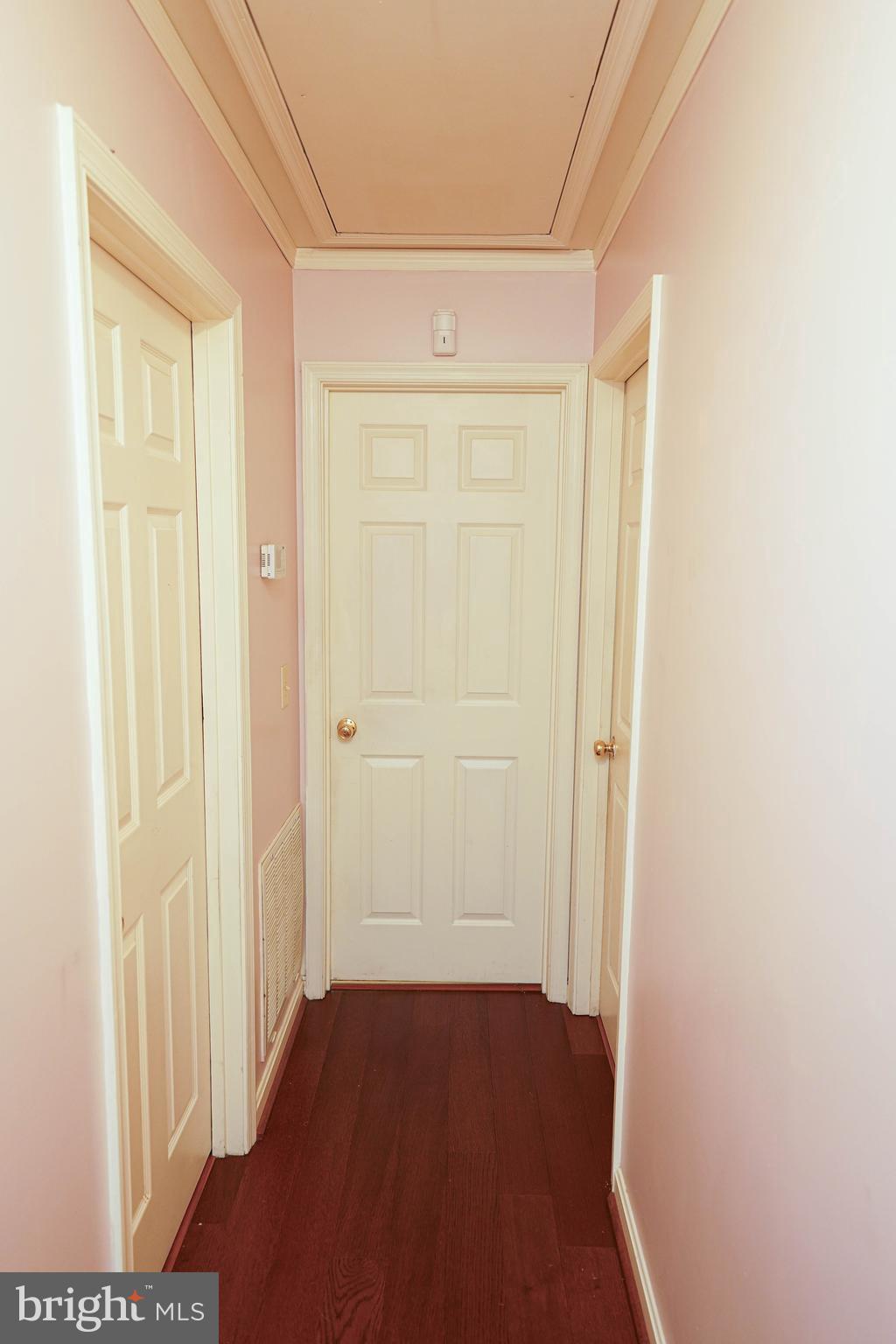 KING WILLIAMS COURT - Residential