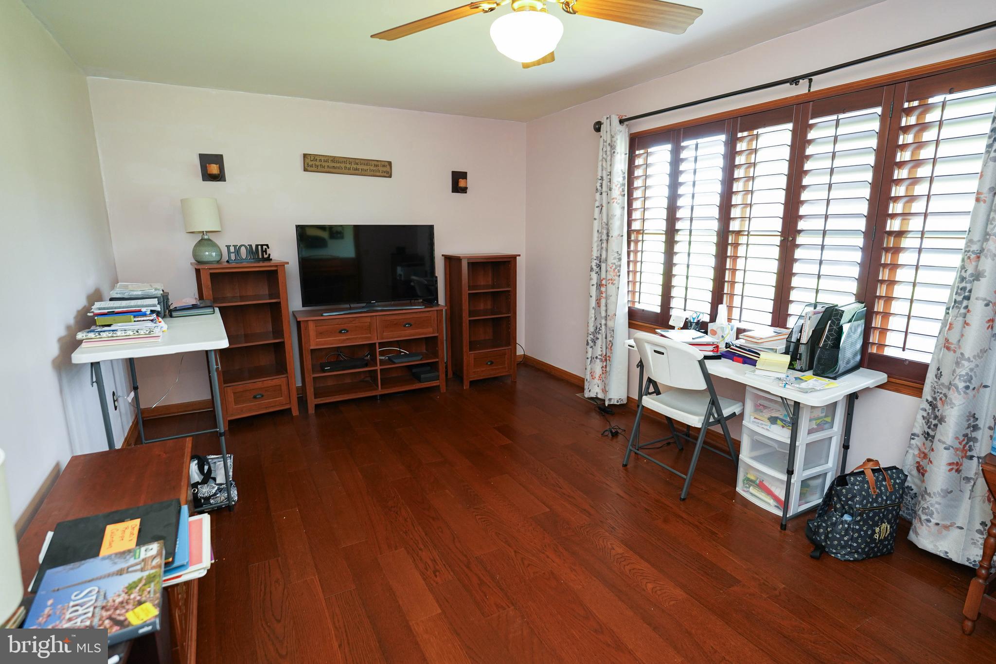 KING WILLIAMS COURT - Residential