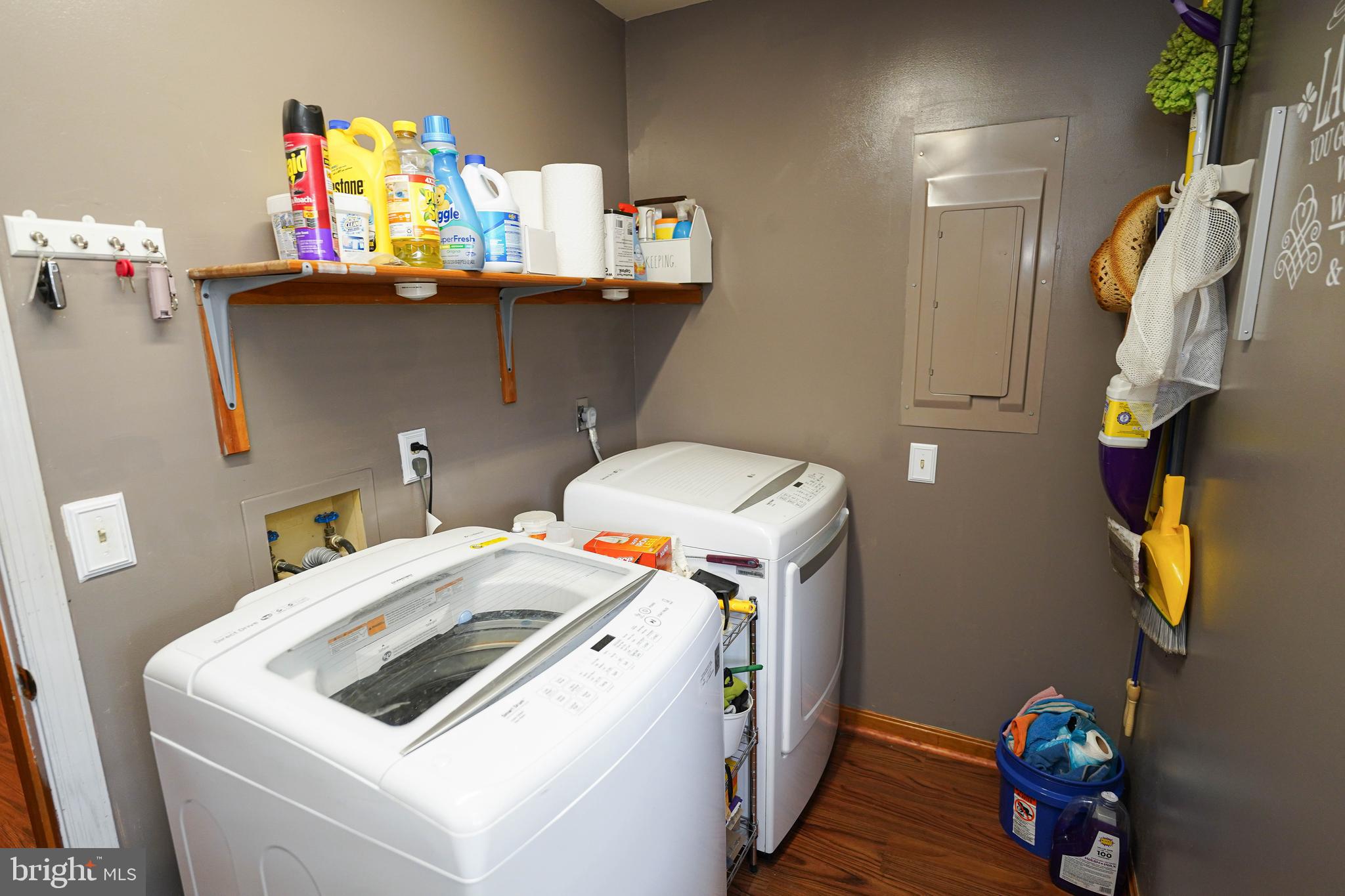 KING WILLIAMS COURT - Residential