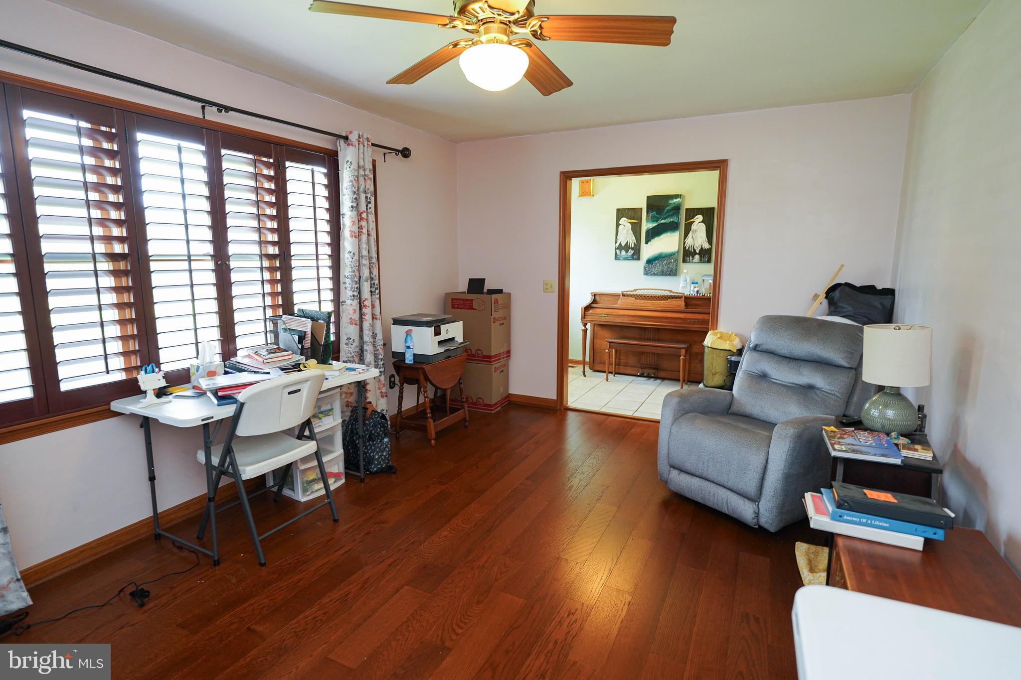 KING WILLIAMS COURT - Residential