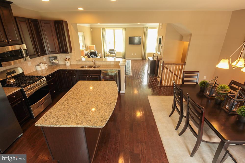 FABLE HILL - Residential