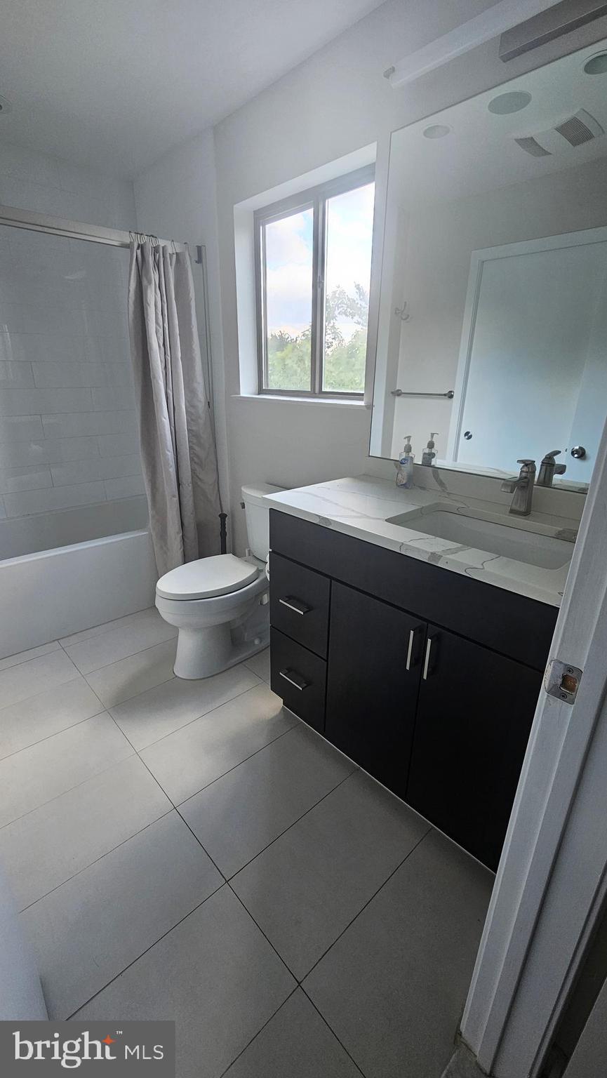 LAUREL - Residential Lease