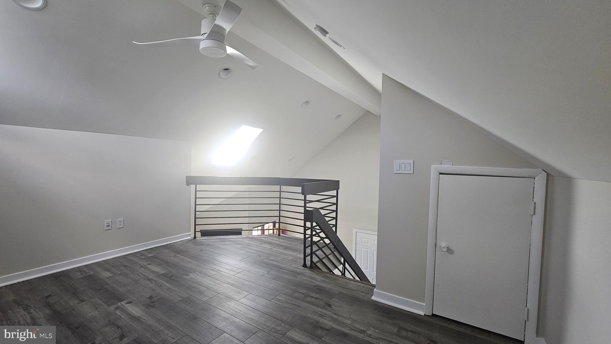 LAUREL - Residential Lease