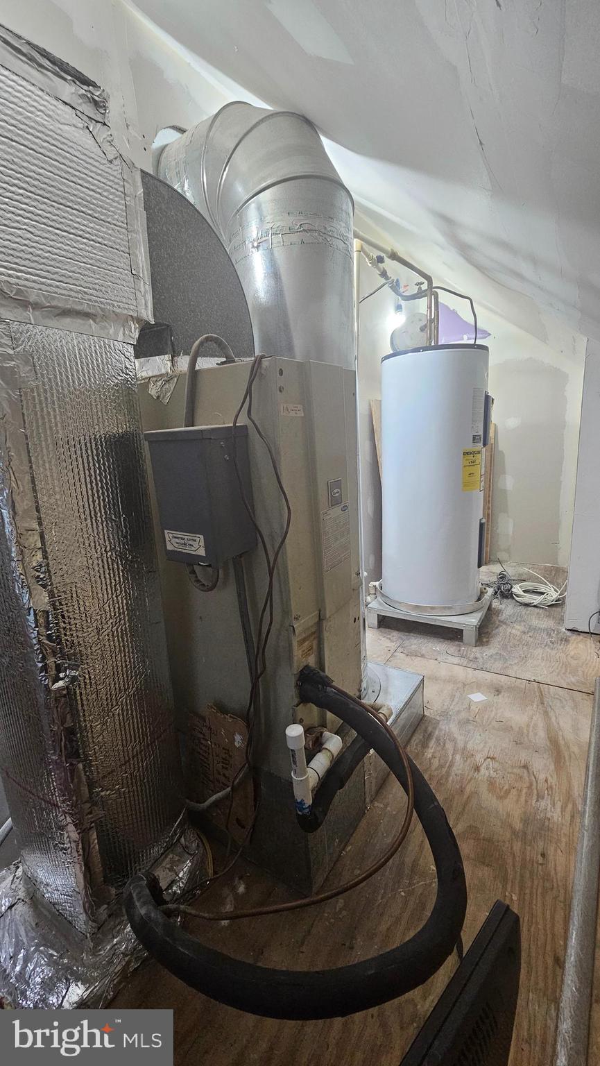 LAUREL - Residential Lease