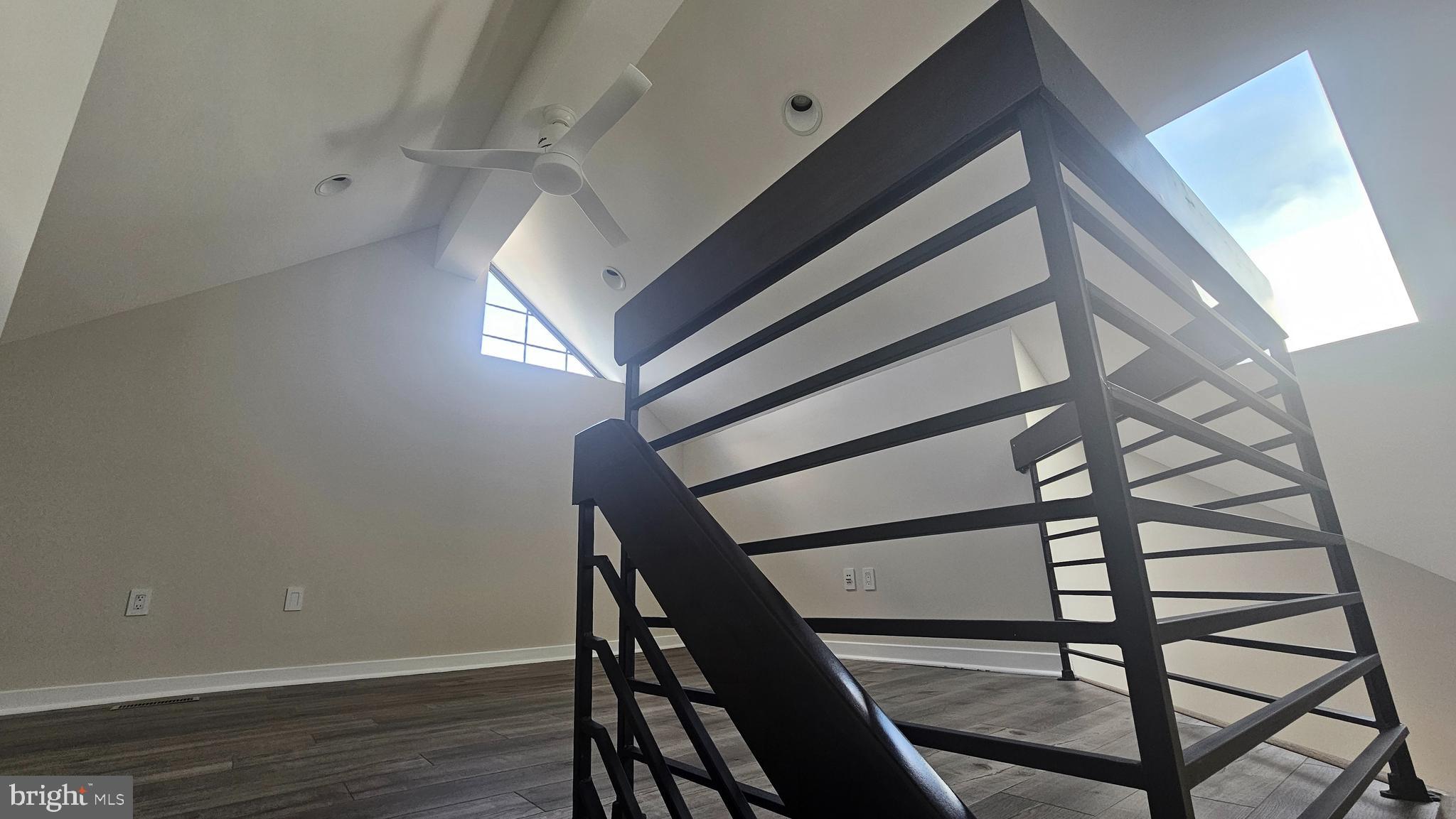 LAUREL - Residential Lease