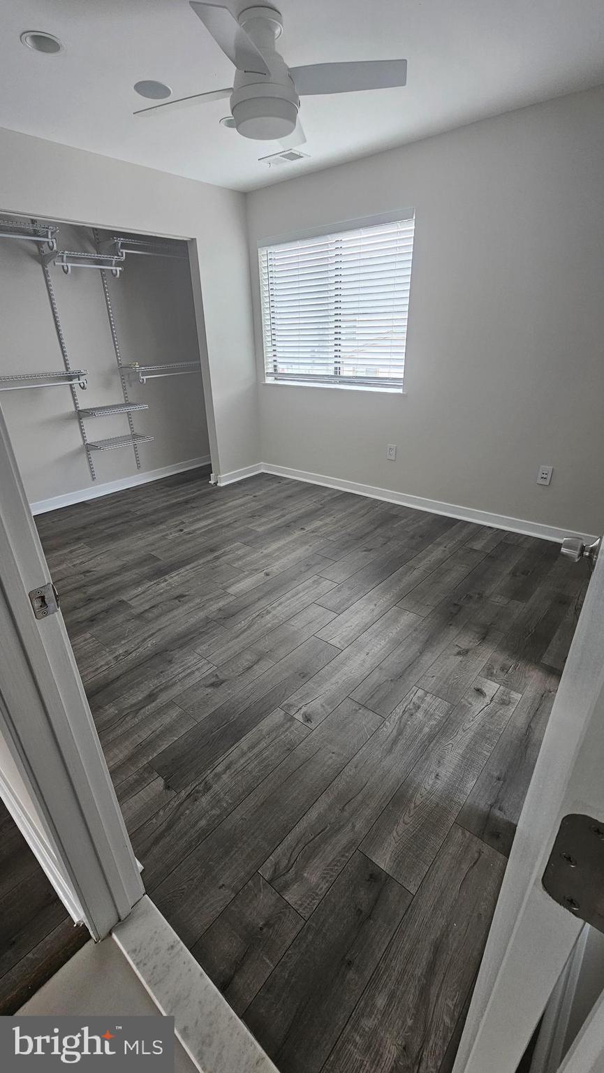 LAUREL - Residential Lease