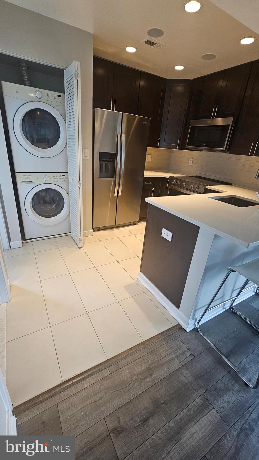 LAUREL - Residential Lease