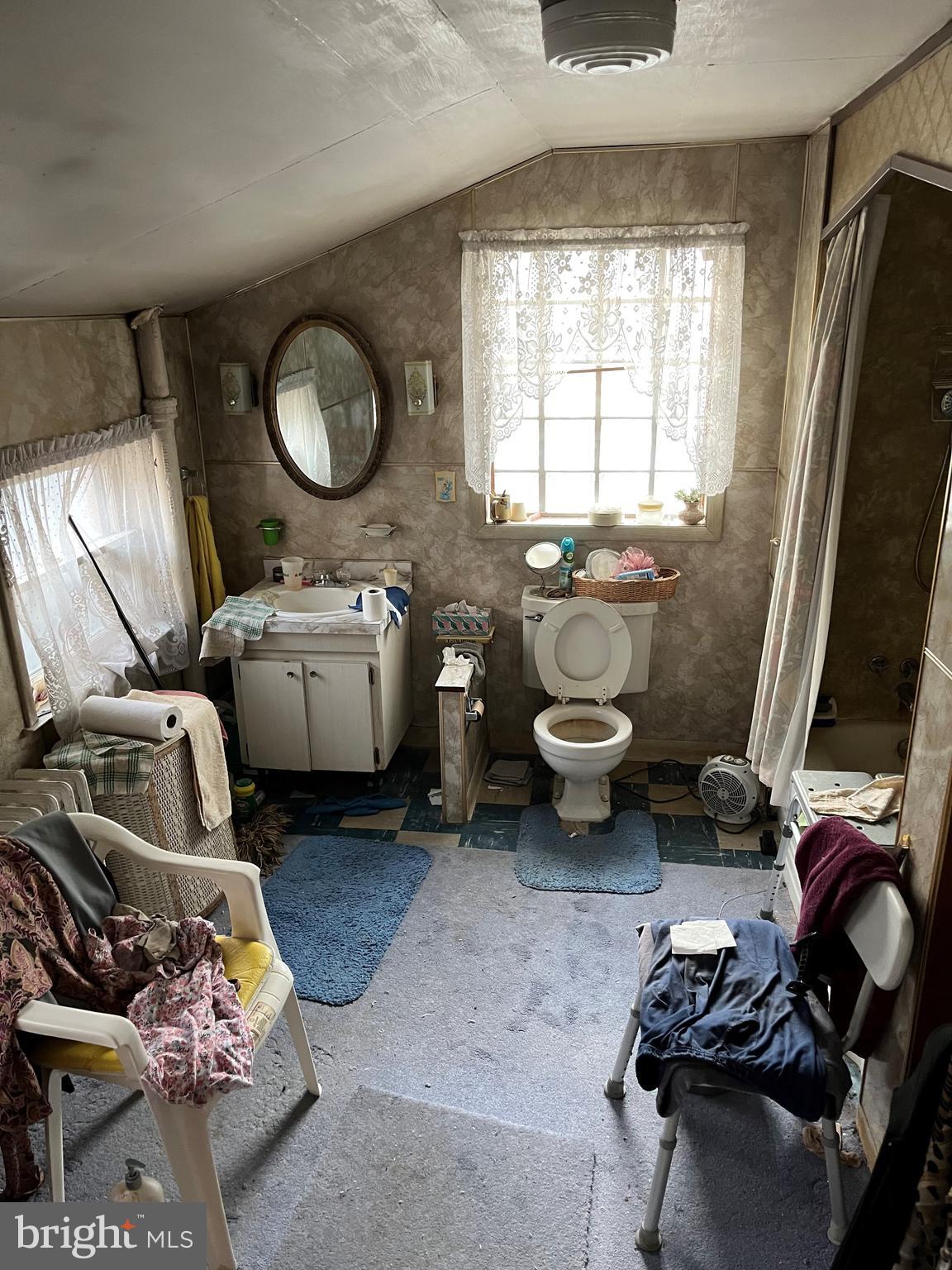 LITTLE ITALY - Residential