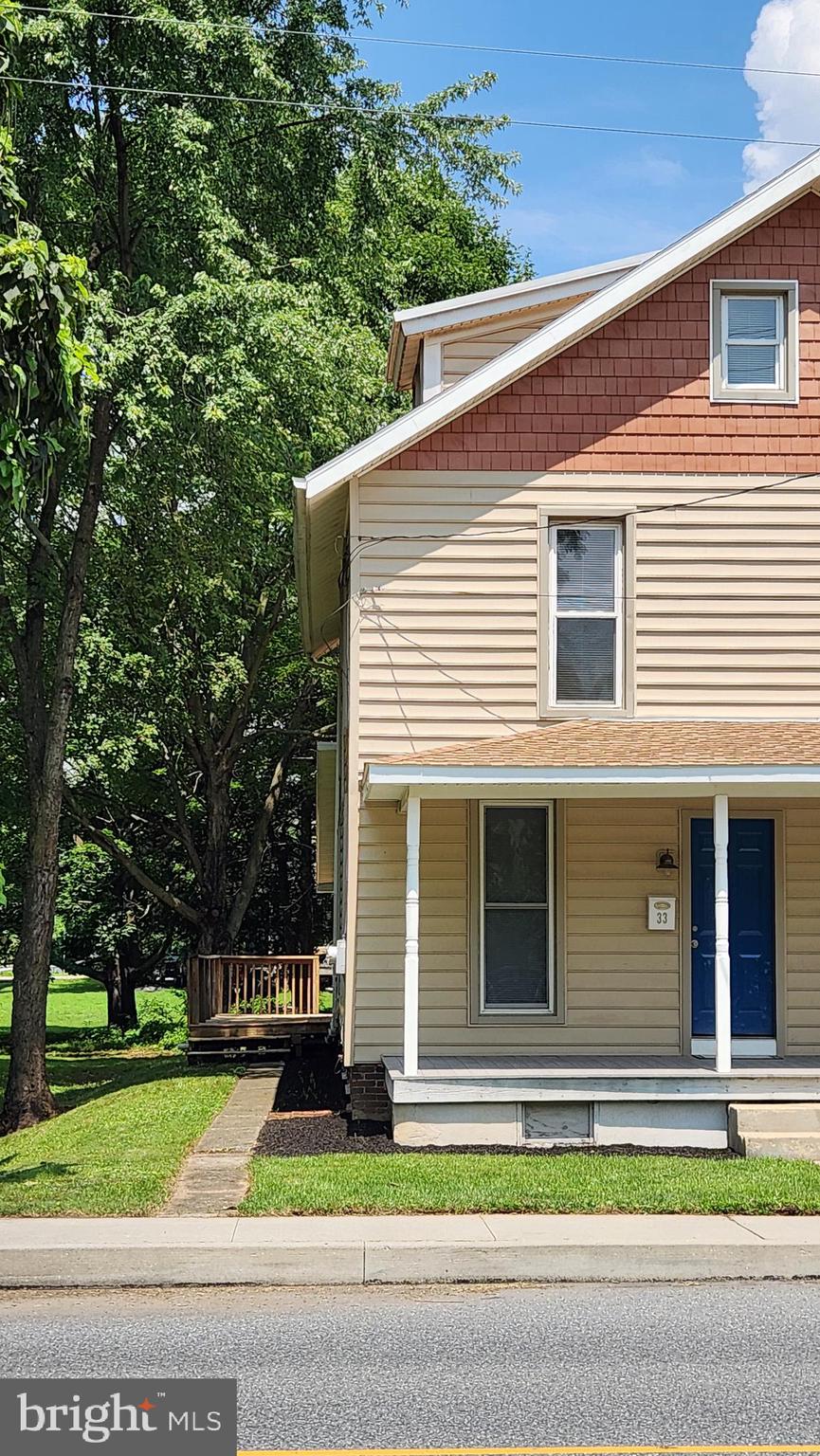 33 W BAINBRIDGE STREET