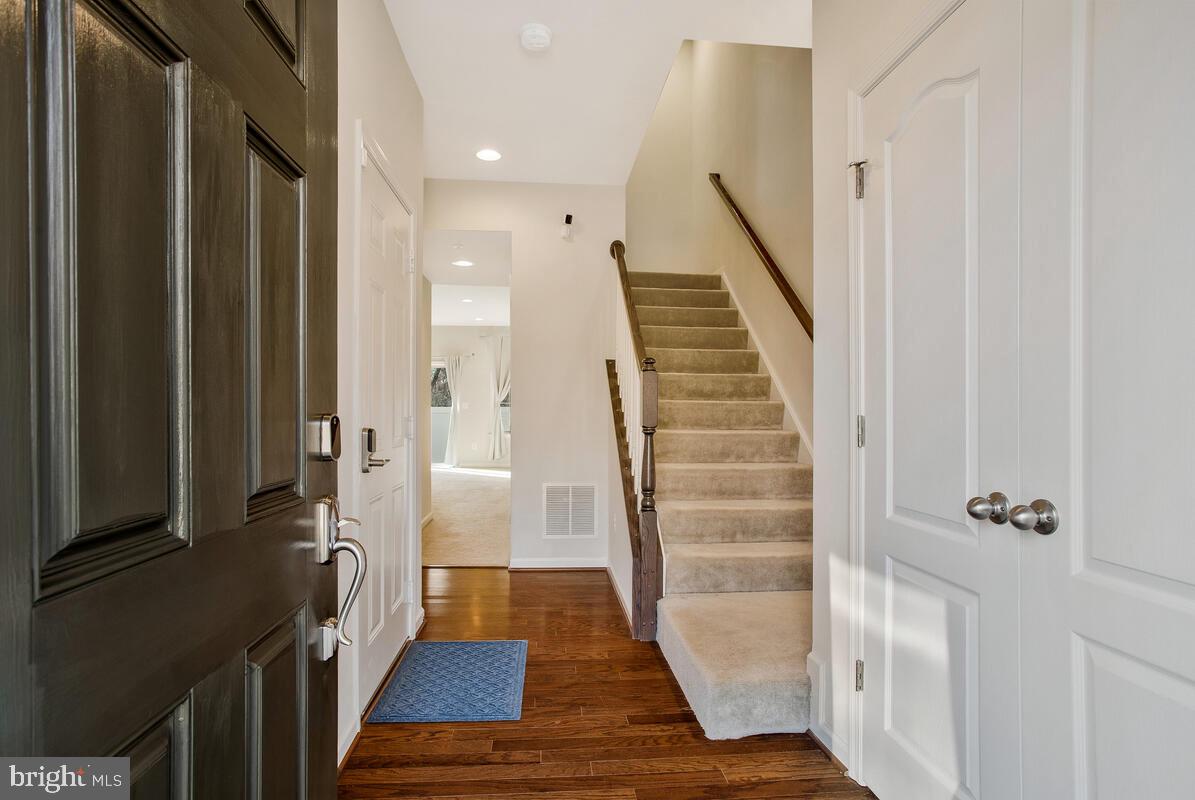 SEVERN HOLLOW - Residential