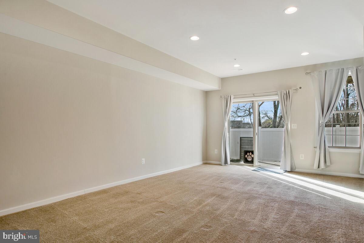 SEVERN HOLLOW - Residential