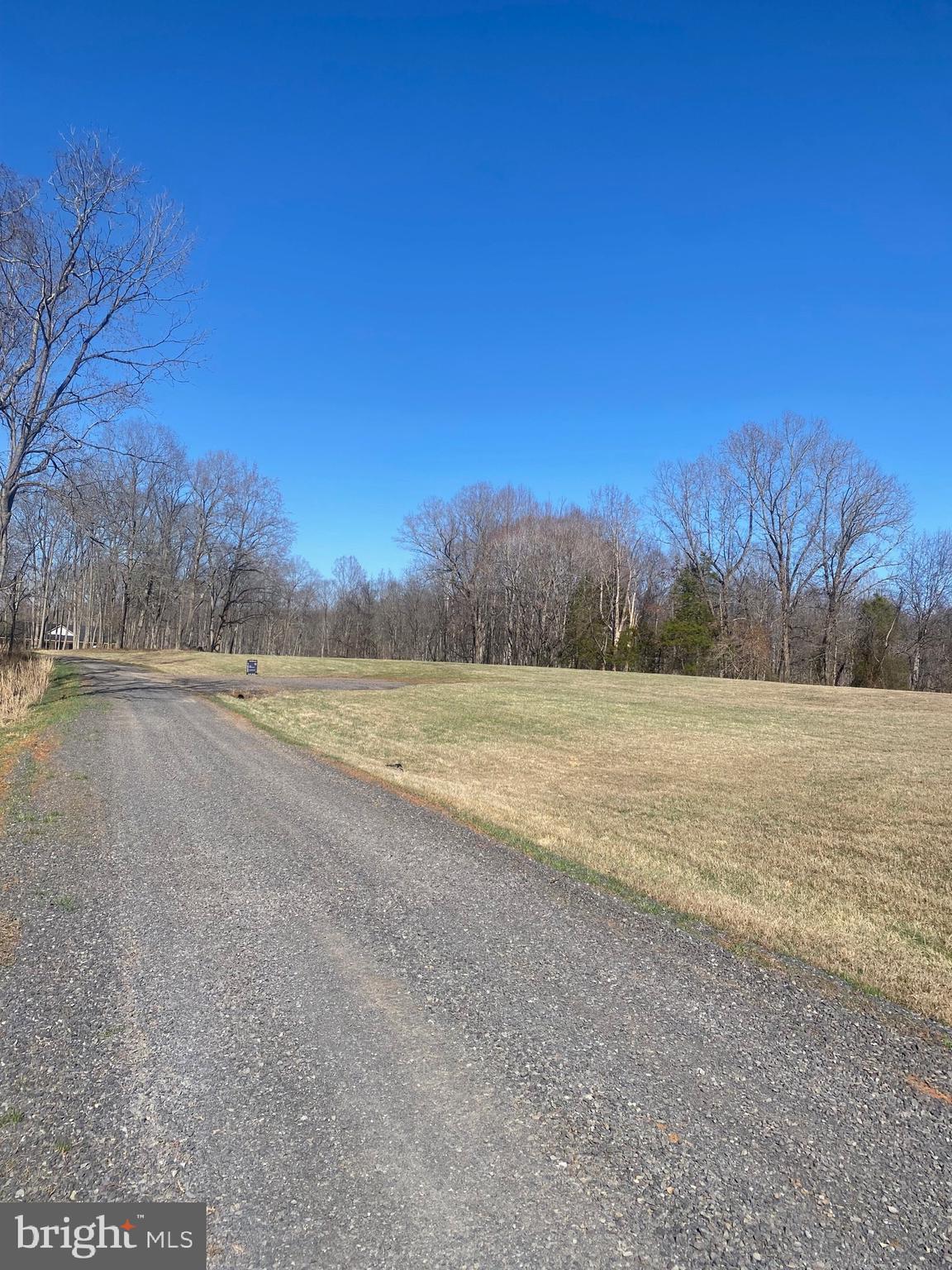 MOUNTAIN VIEW - Land