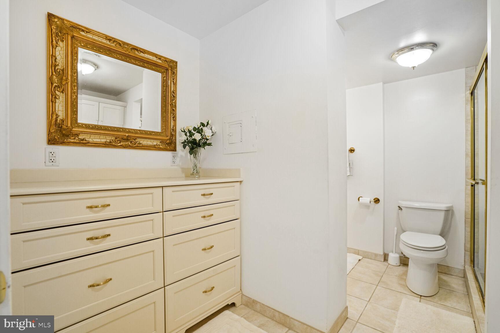 FRIENDSHIP HEIGHTS - Residential