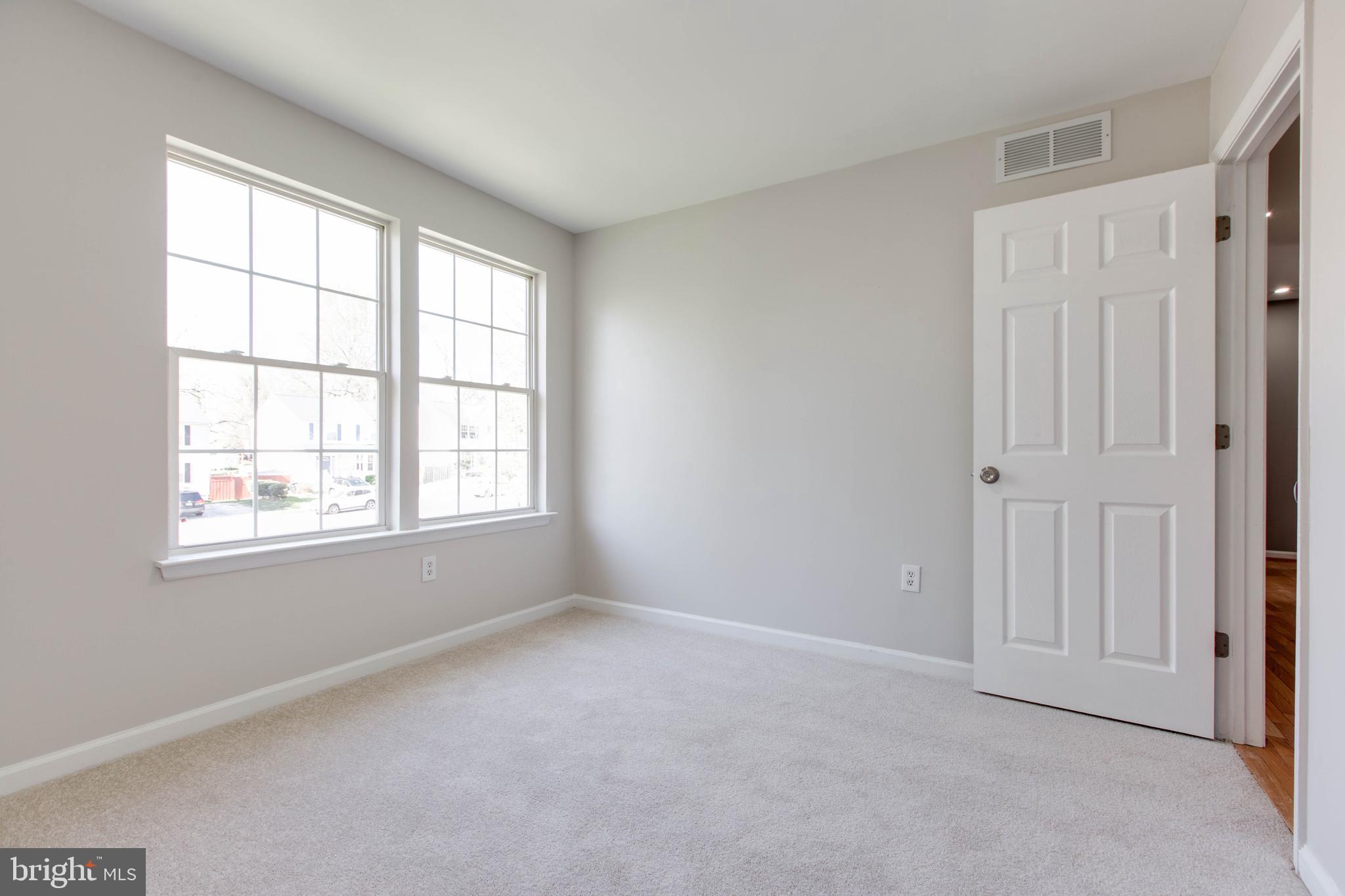 MERIDALE MEADOWS - Residential