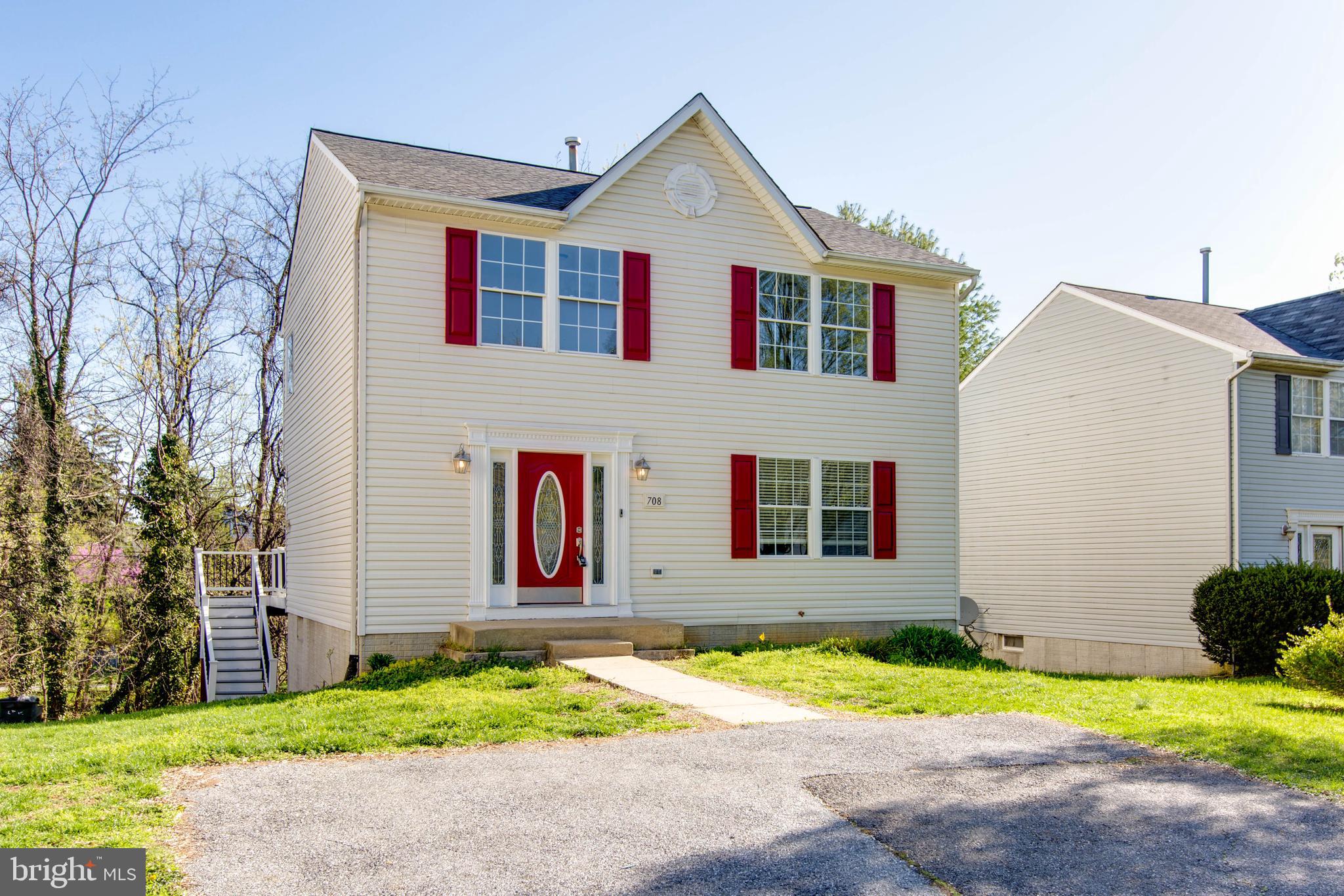 MERIDALE MEADOWS - Residential