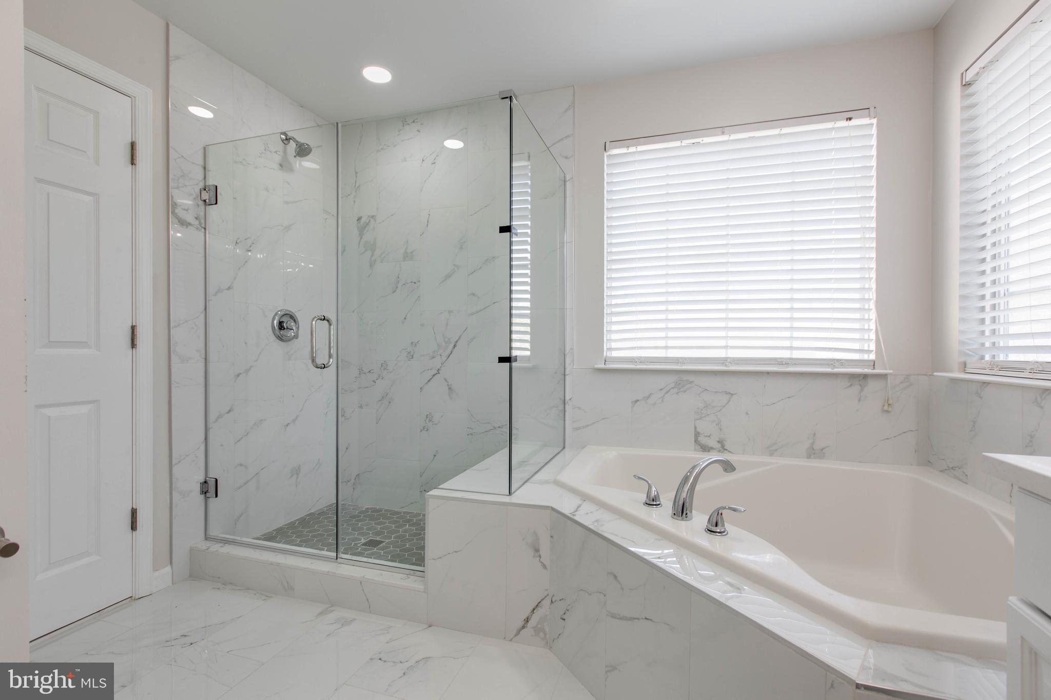 MERIDALE MEADOWS - Residential