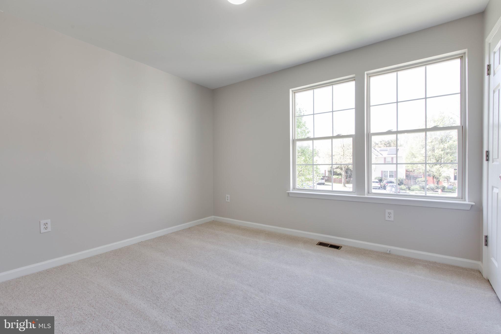 MERIDALE MEADOWS - Residential