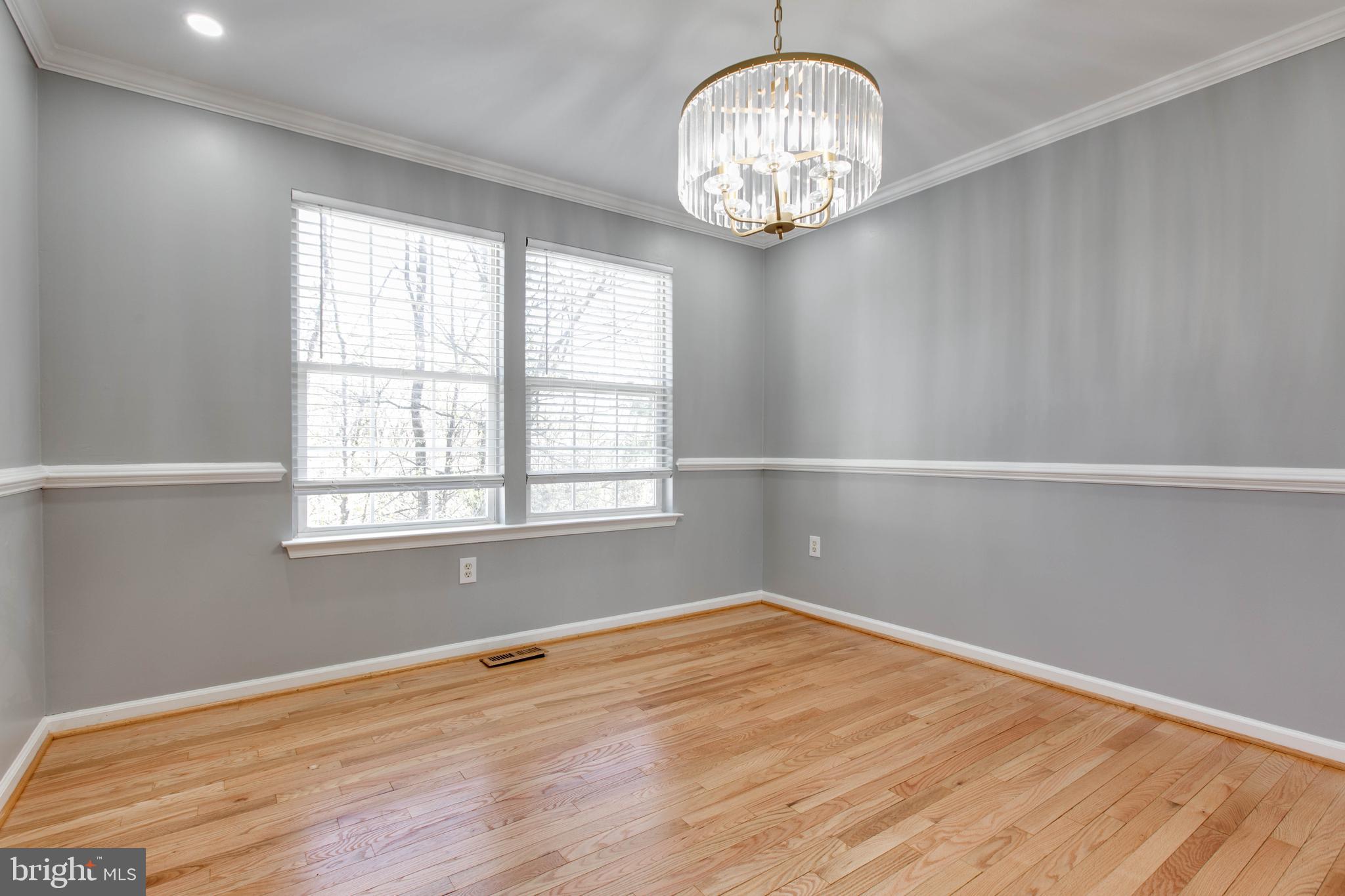 MERIDALE MEADOWS - Residential