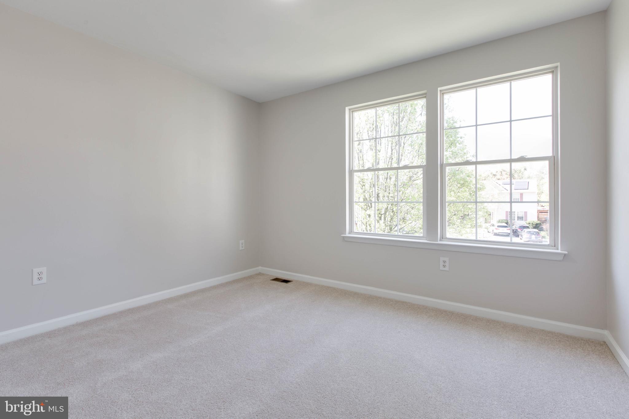 MERIDALE MEADOWS - Residential