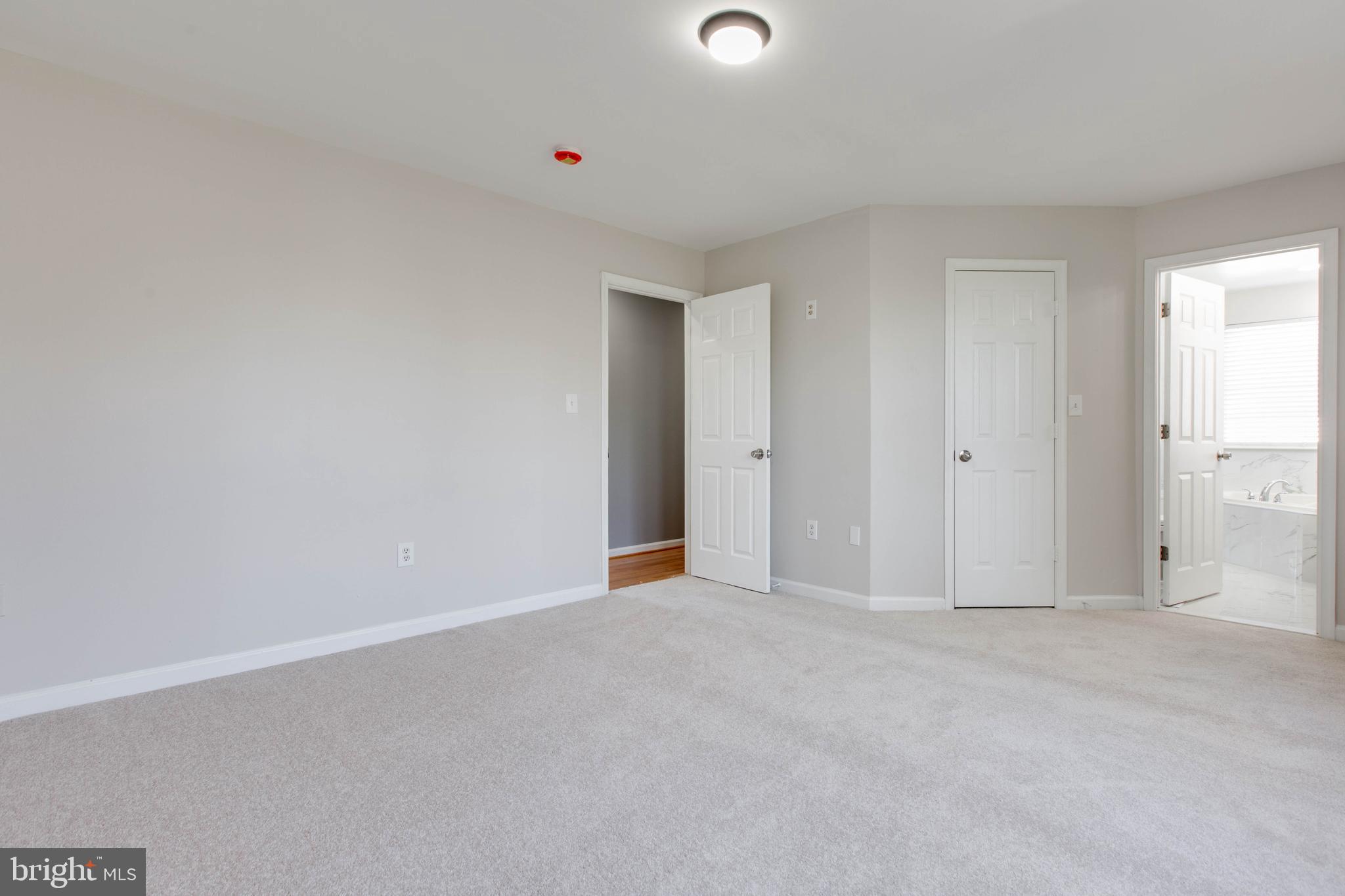 MERIDALE MEADOWS - Residential