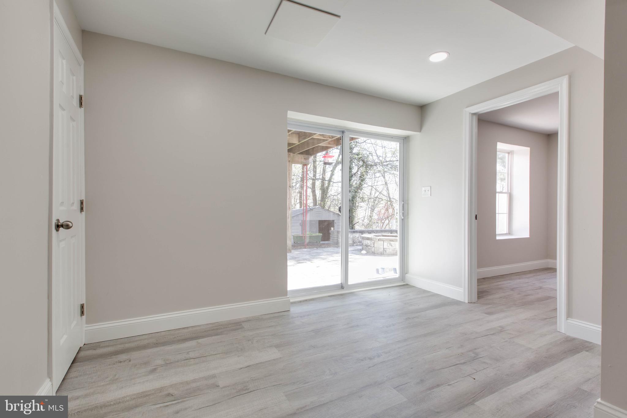 MERIDALE MEADOWS - Residential