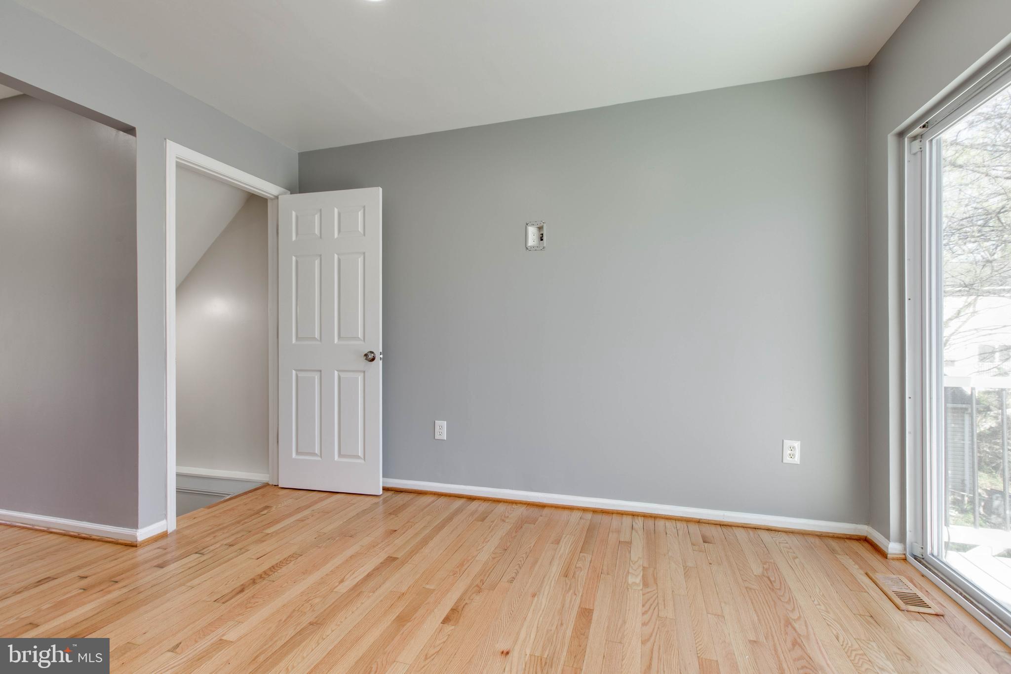 MERIDALE MEADOWS - Residential