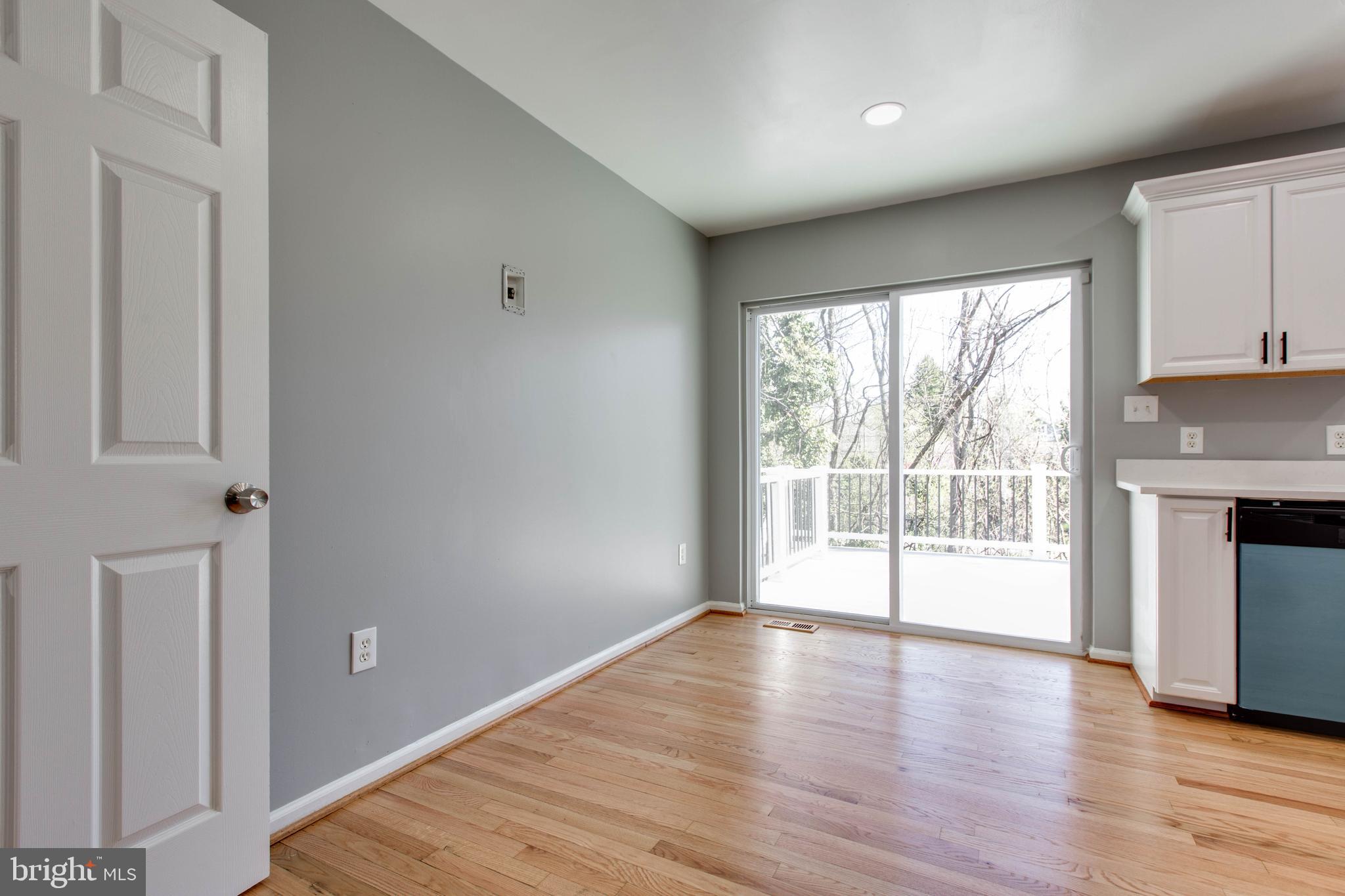 MERIDALE MEADOWS - Residential