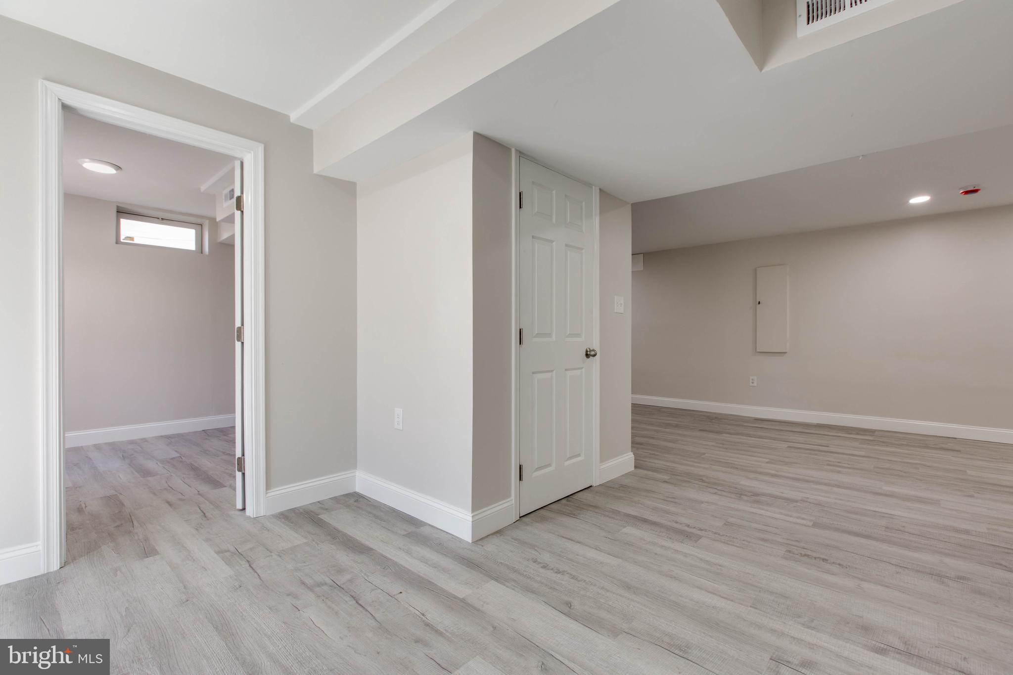 MERIDALE MEADOWS - Residential