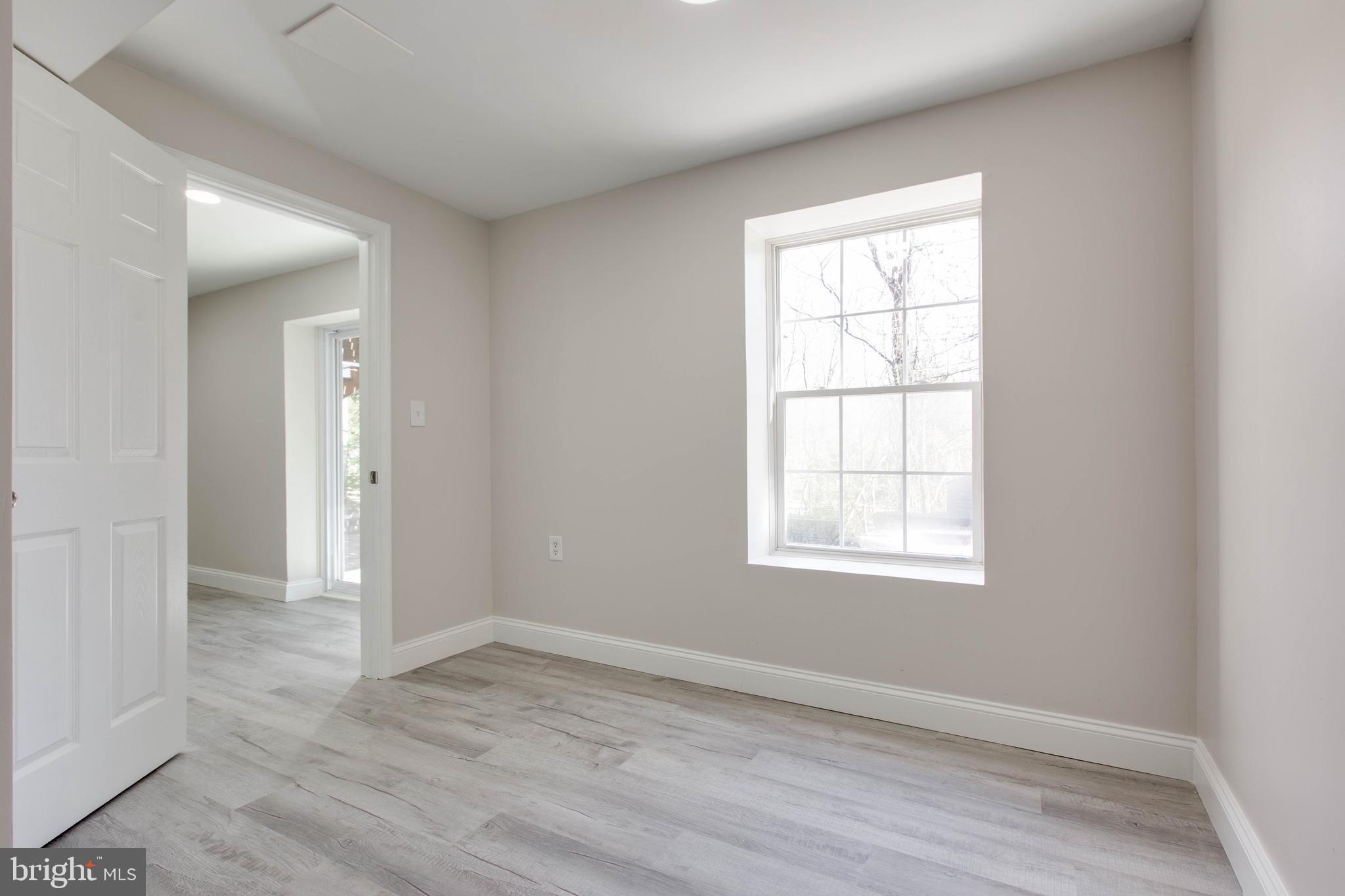 MERIDALE MEADOWS - Residential