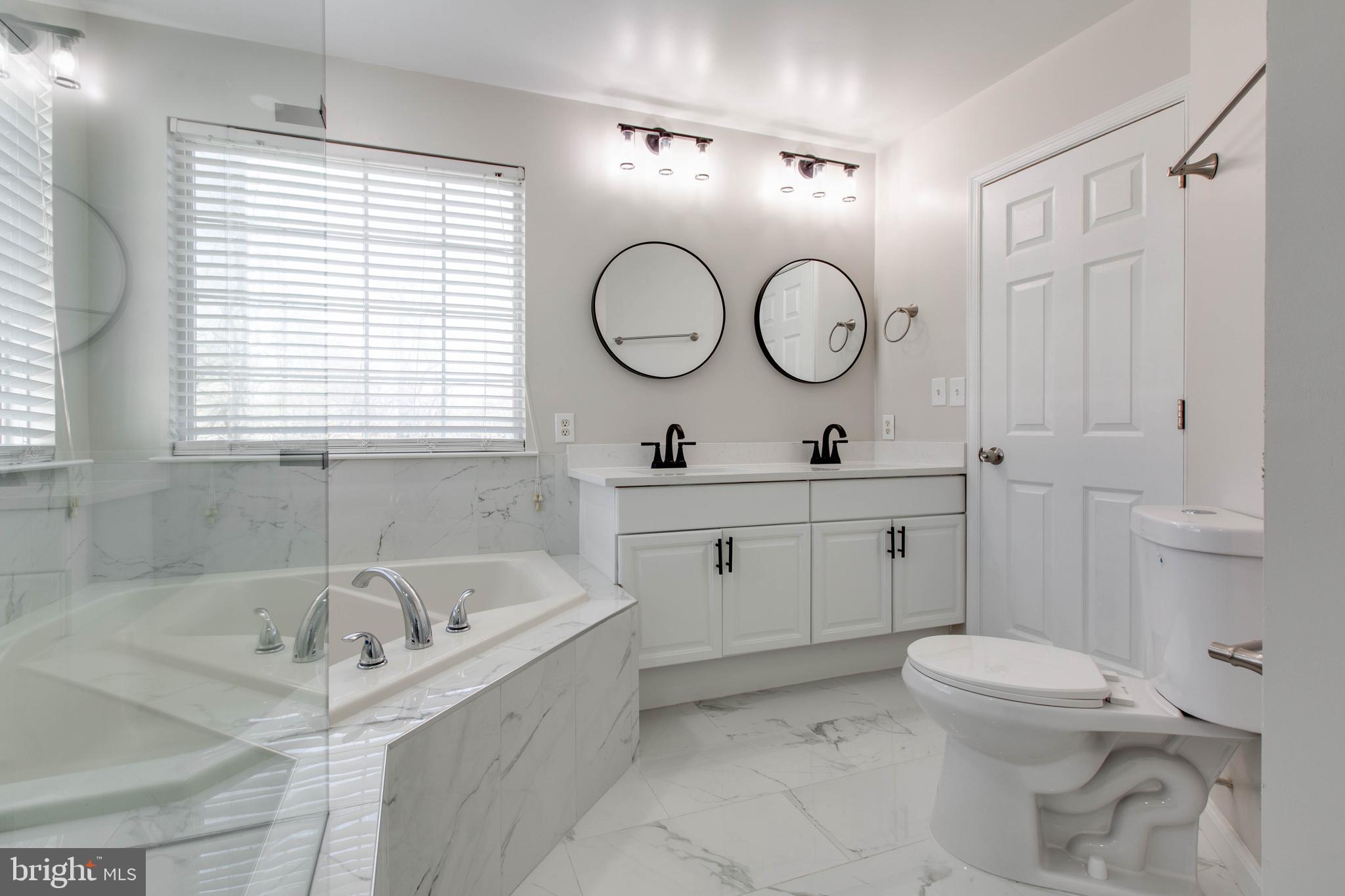 MERIDALE MEADOWS - Residential