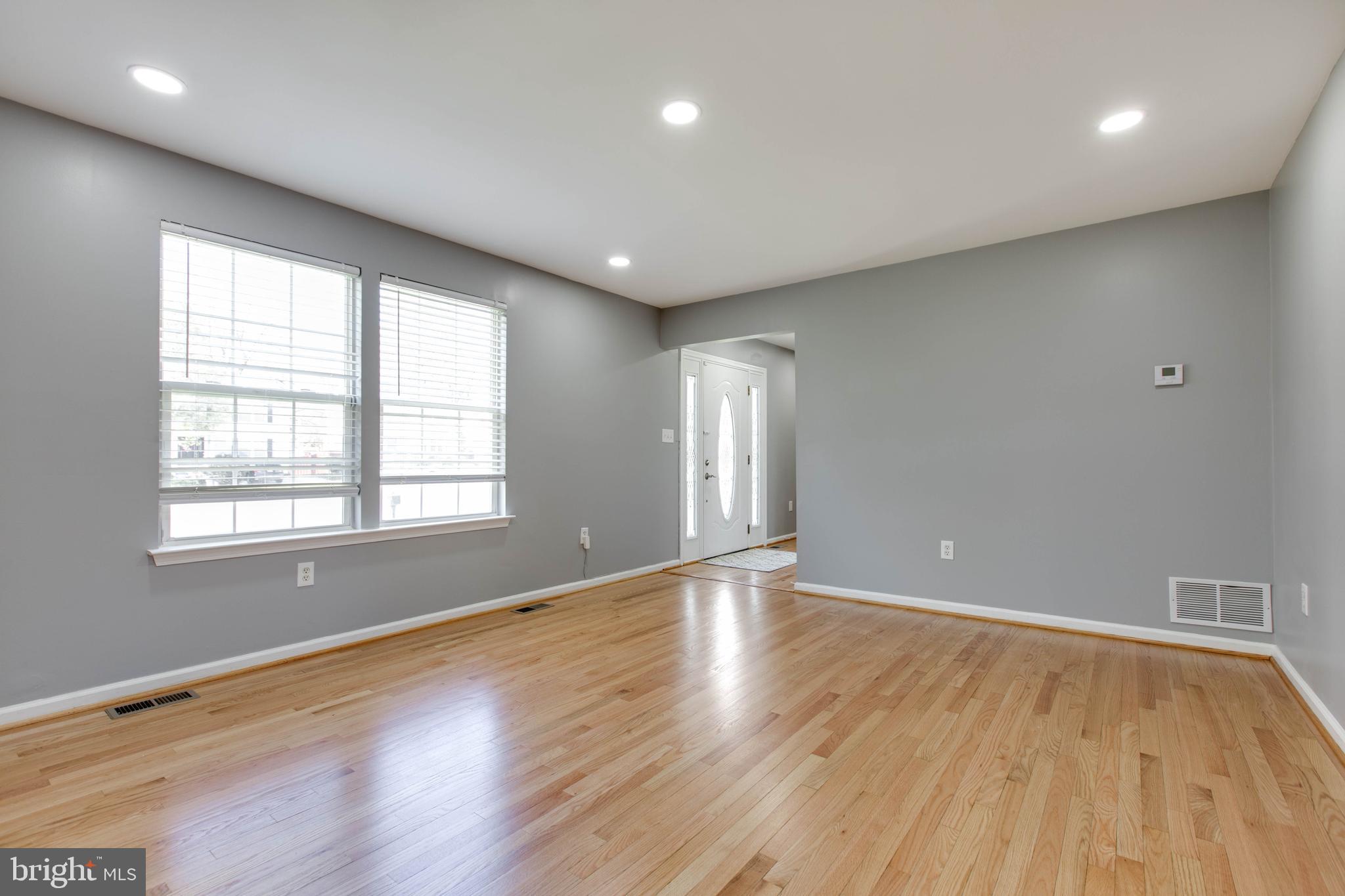 MERIDALE MEADOWS - Residential