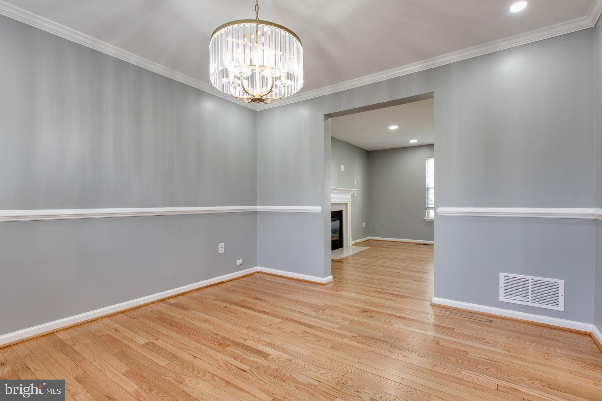 MERIDALE MEADOWS - Residential