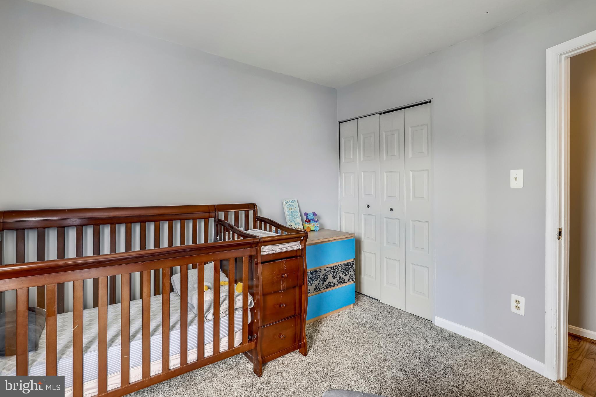 WILLIAMSBURG VILLAGE - Residential