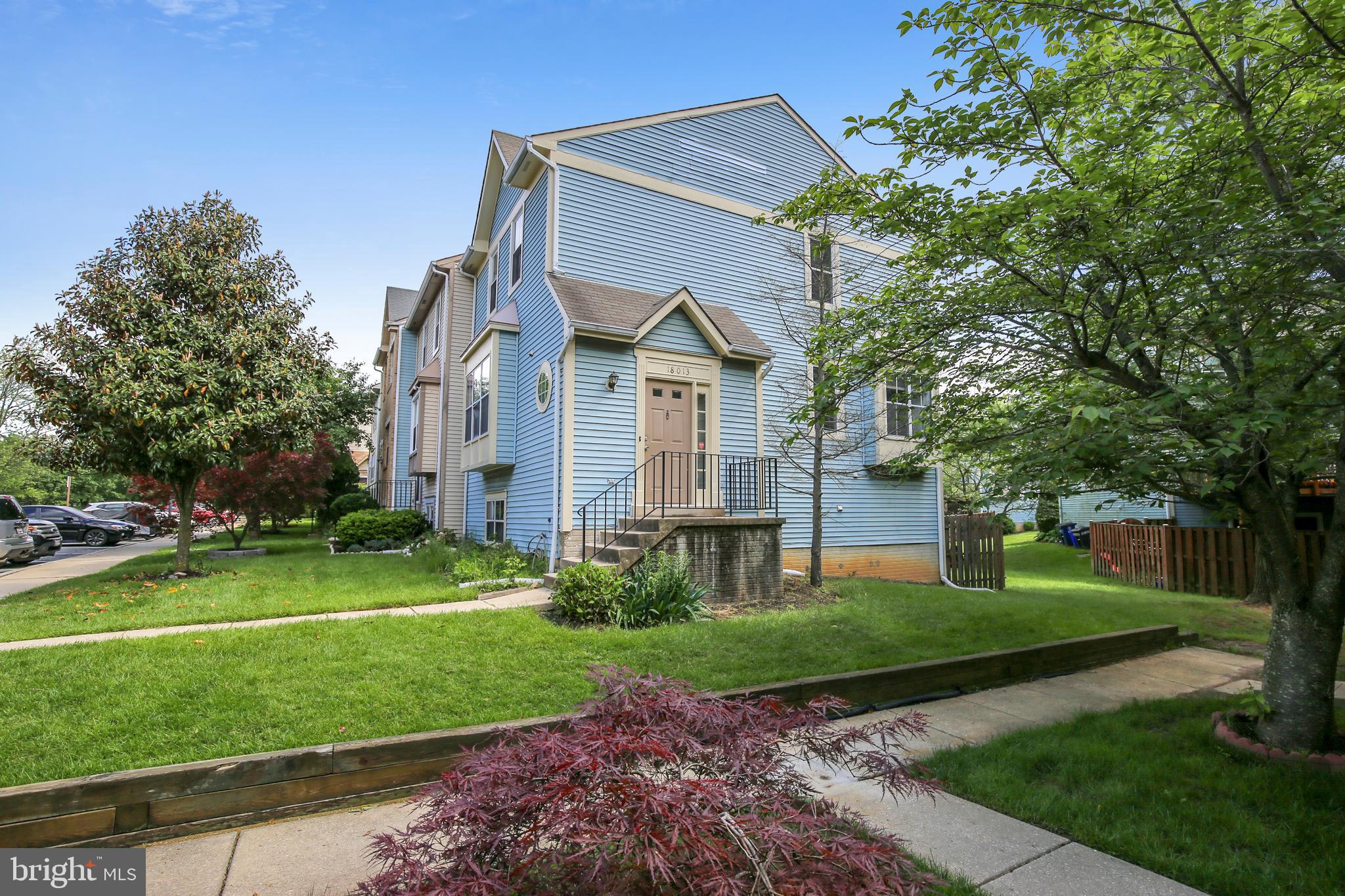 WILLIAMSBURG VILLAGE - Residential