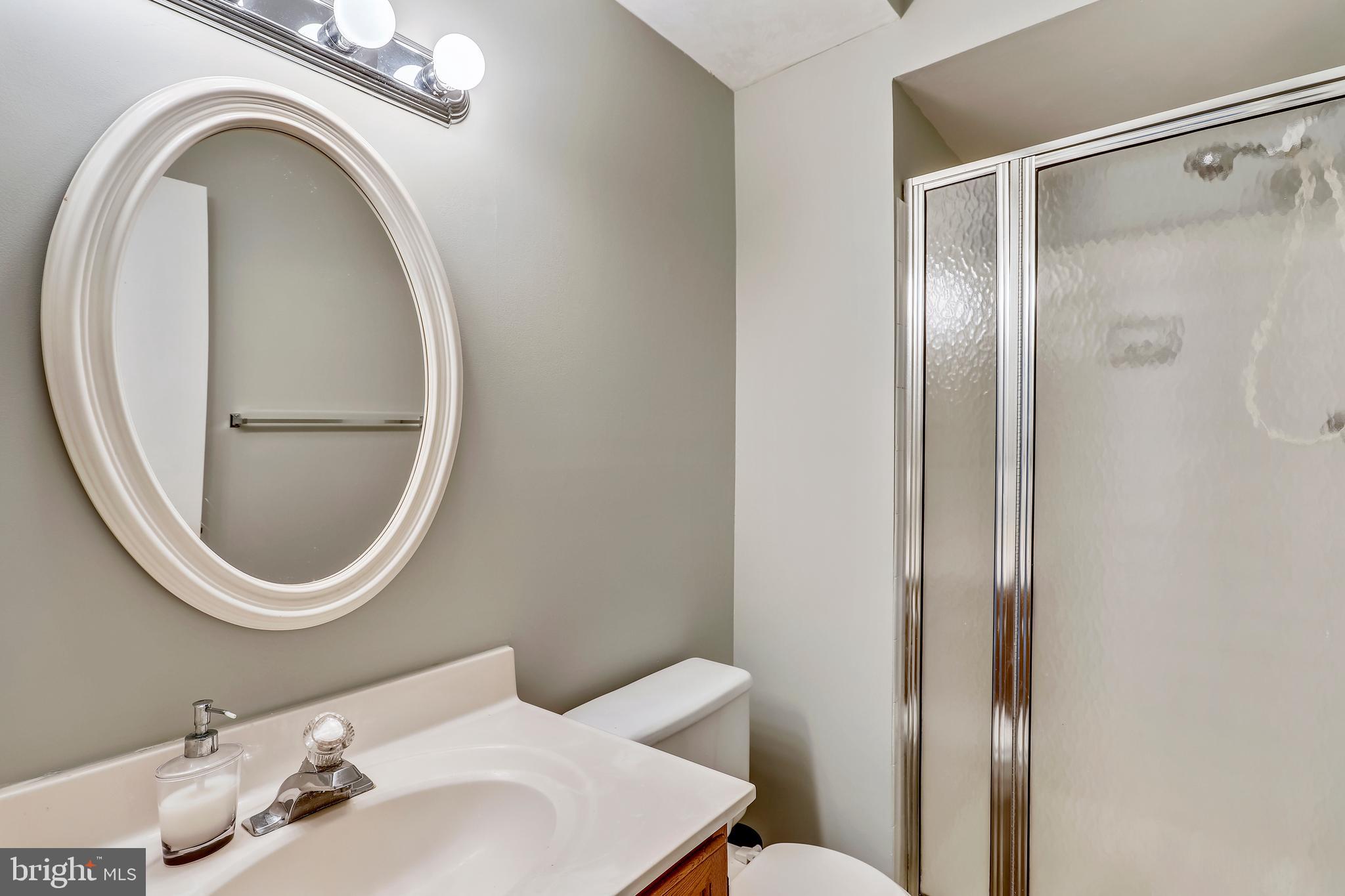 WILLIAMSBURG VILLAGE - Residential