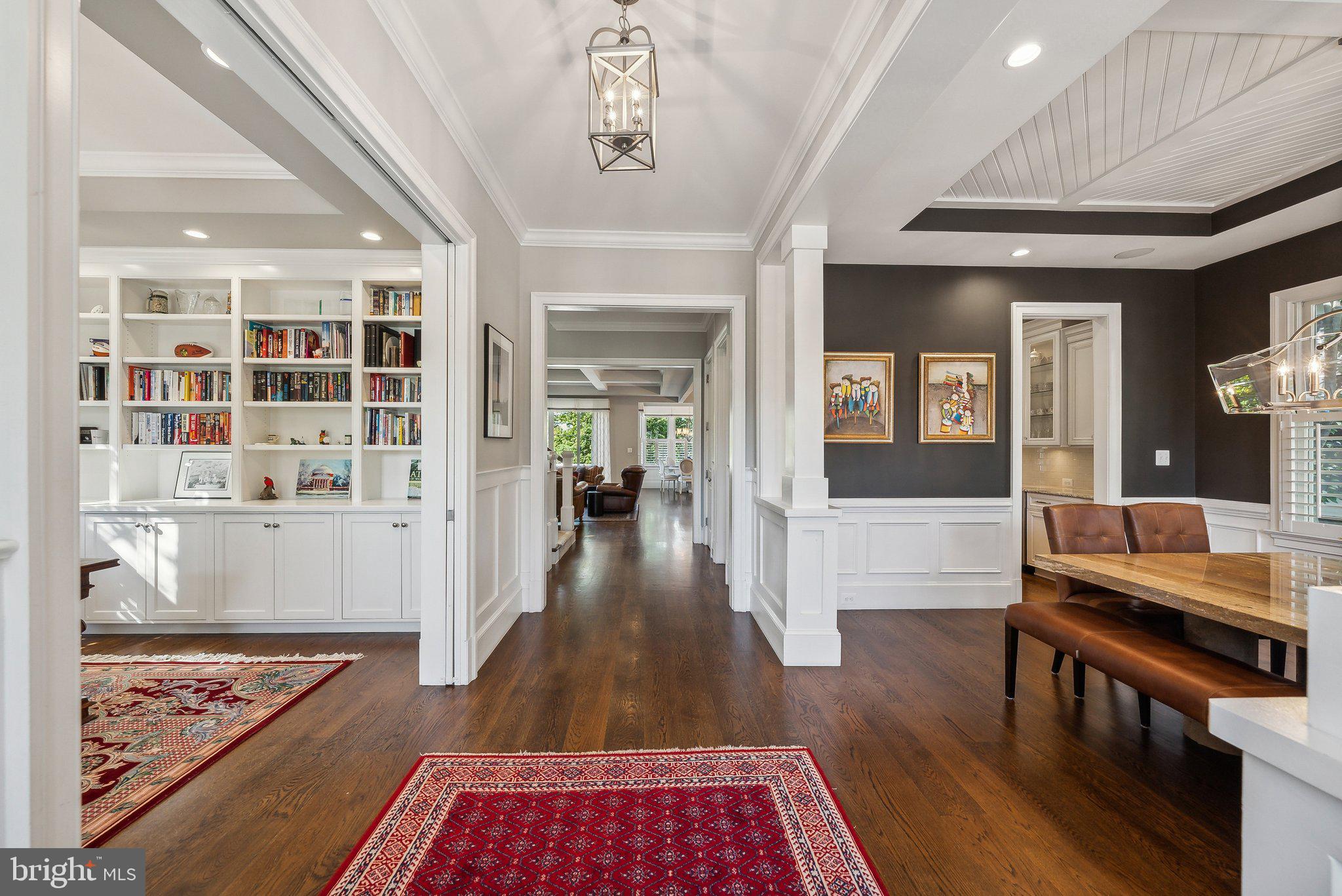 LYON VILLAGE - Residential