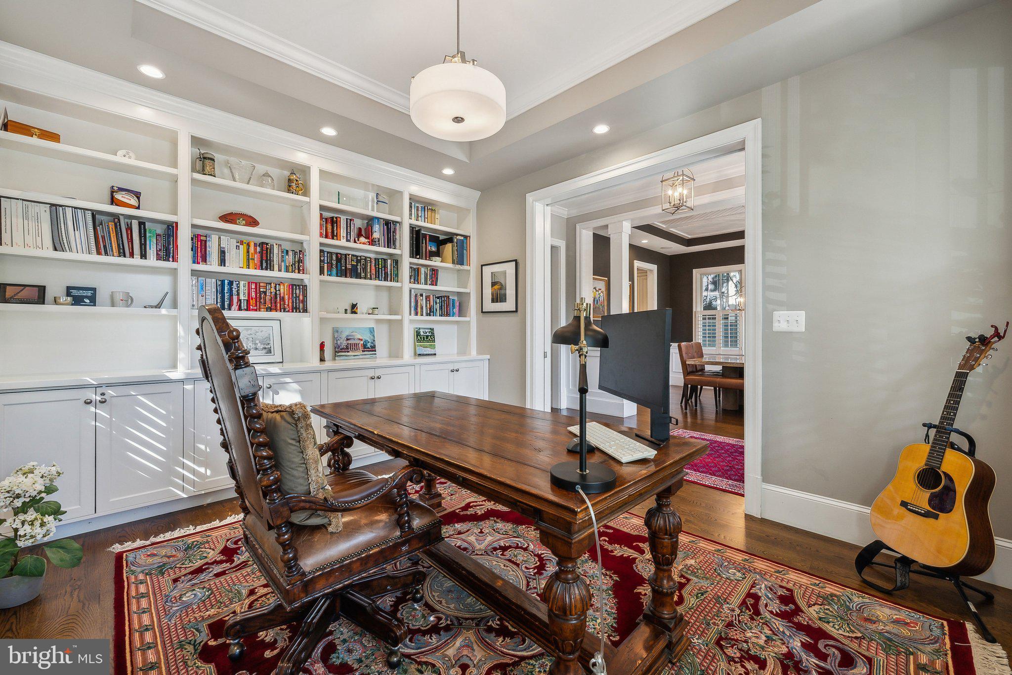 LYON VILLAGE - Residential